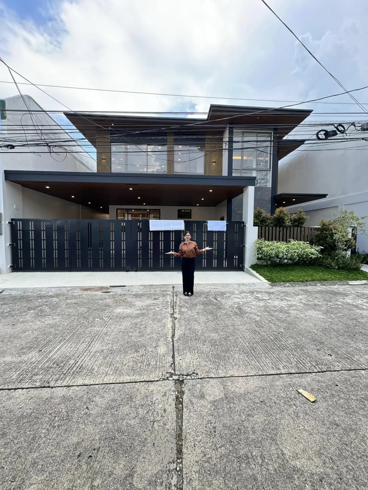 Brand New Lavish House and Lot For Sale in BF Homes Parañaque City
