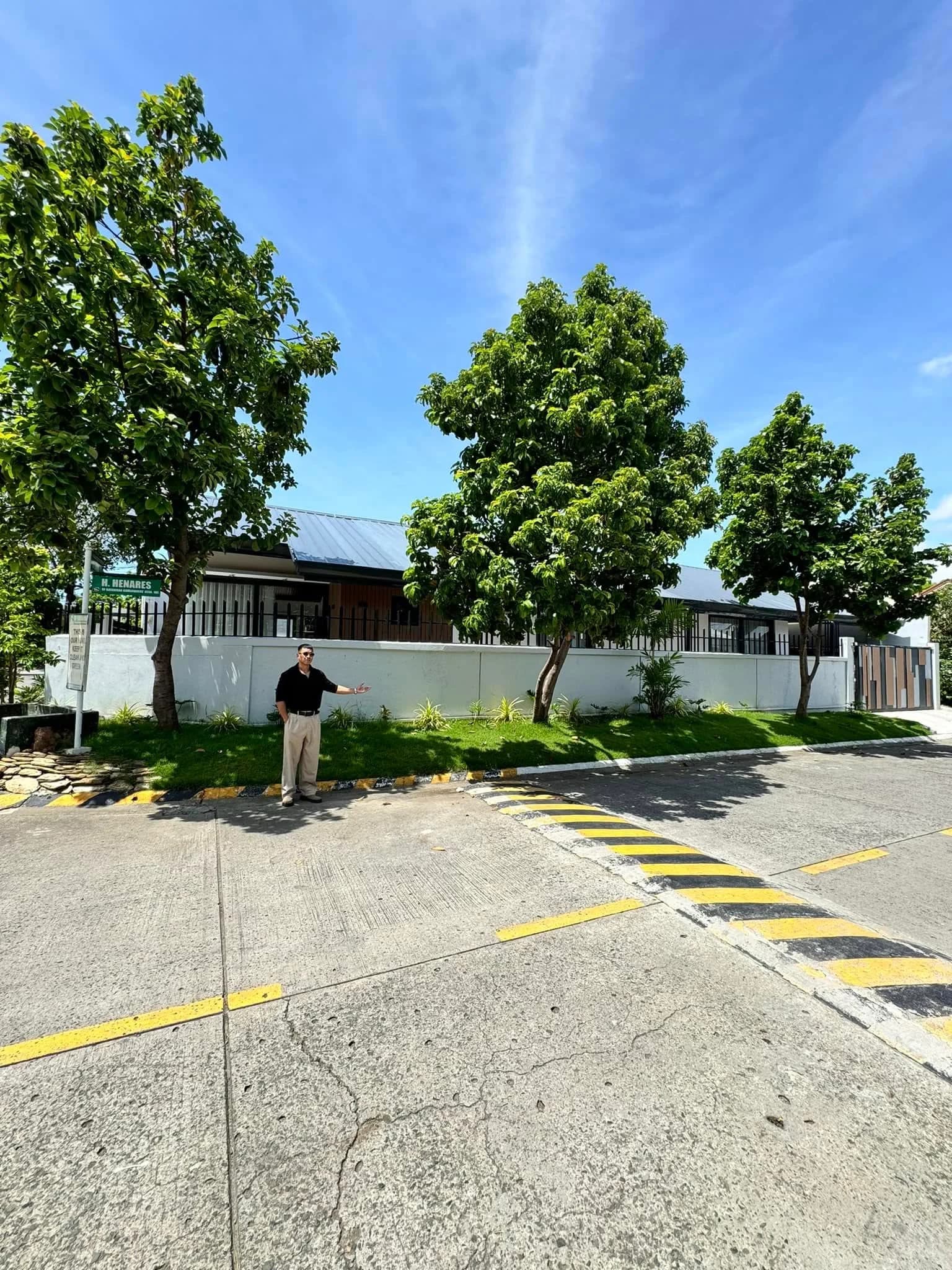 Modern Exquisite Solar Powered 4BR Smart Home For Sale in BF Homes, Parañaque City