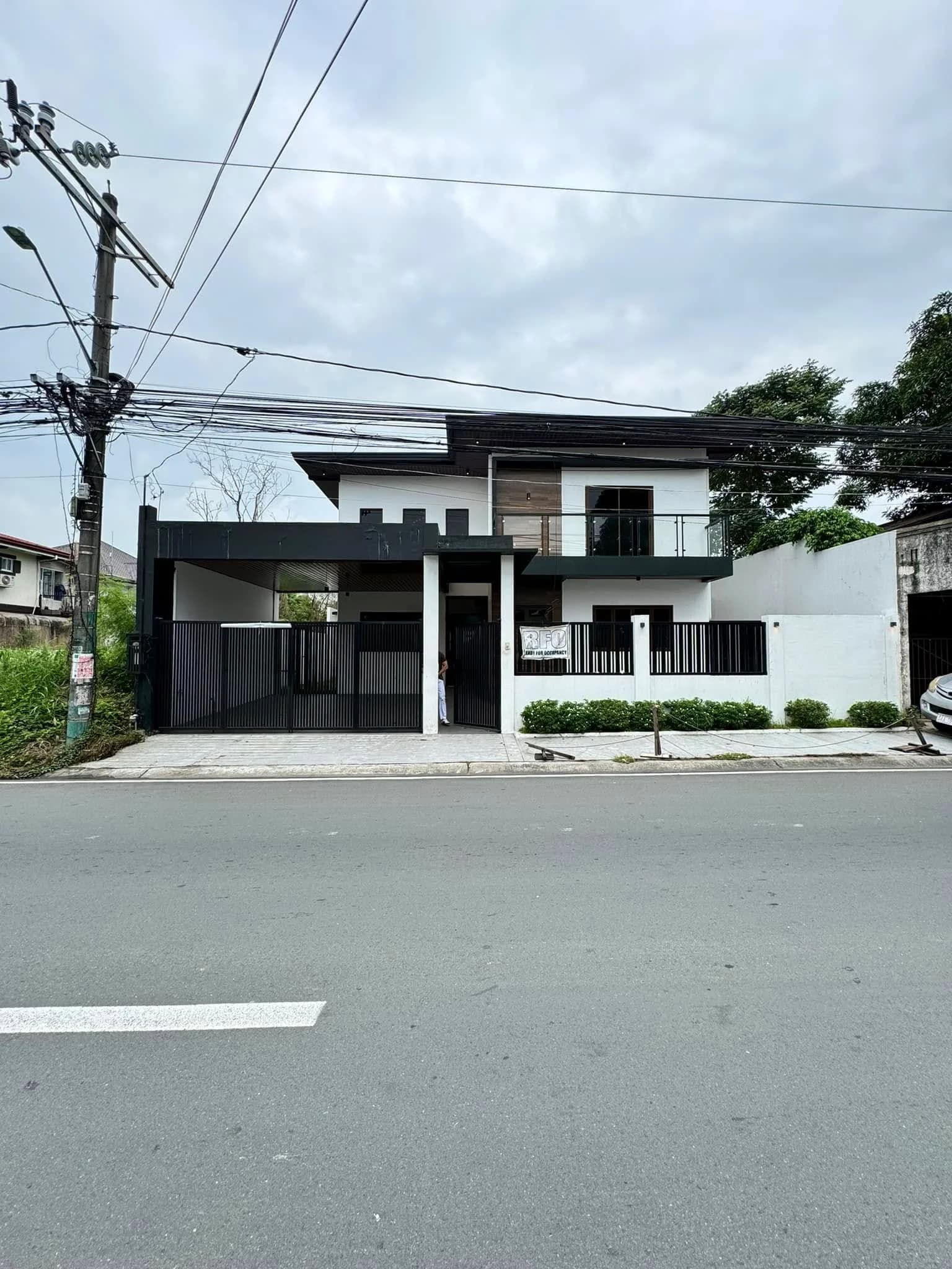 Modern Single Detached 4BR House and Lot for Sale in BF Homes, Las Piñas City