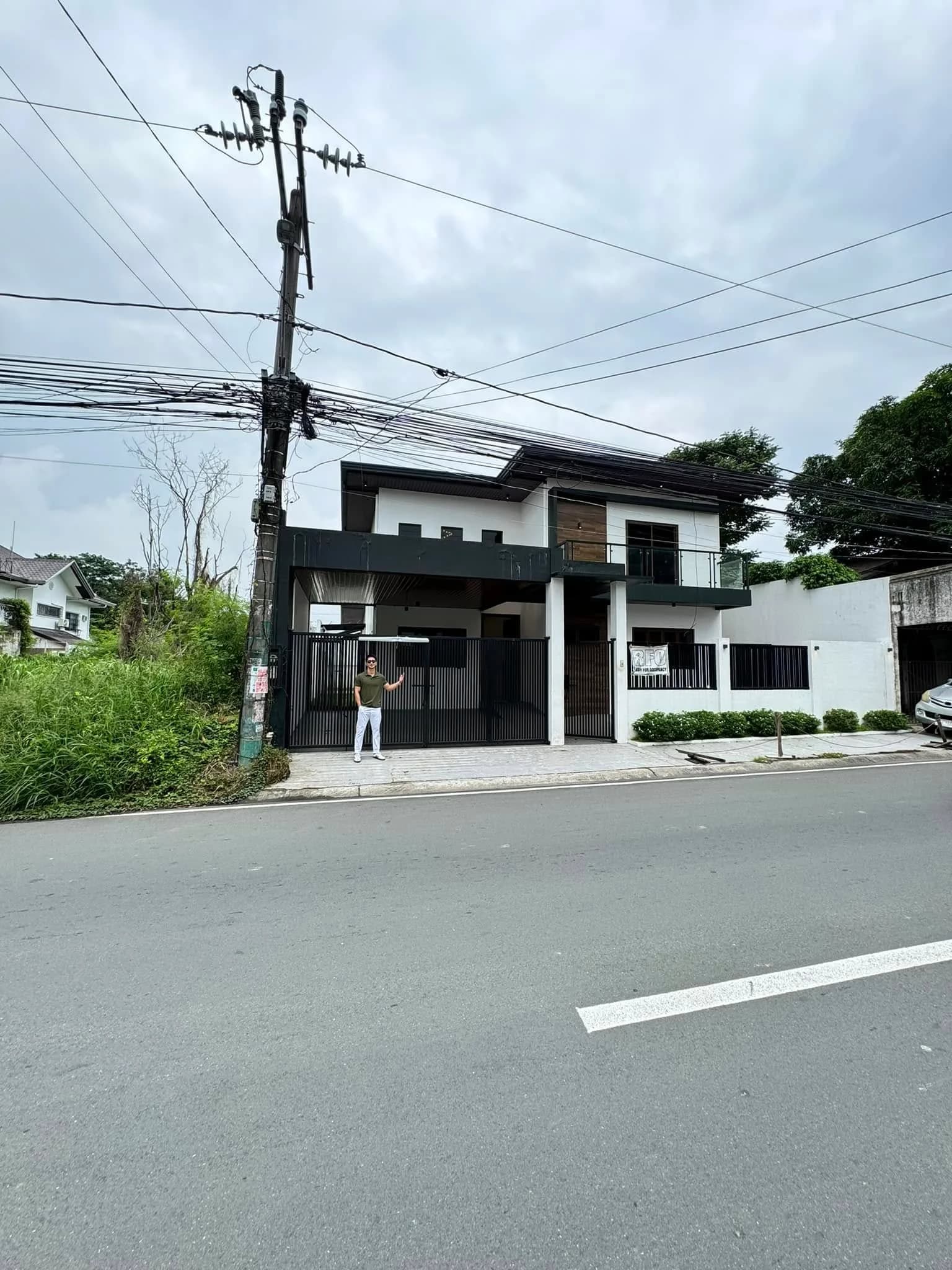 Modern Single Detached 4BR House and Lot for Sale in BF Homes, Las Piñas City