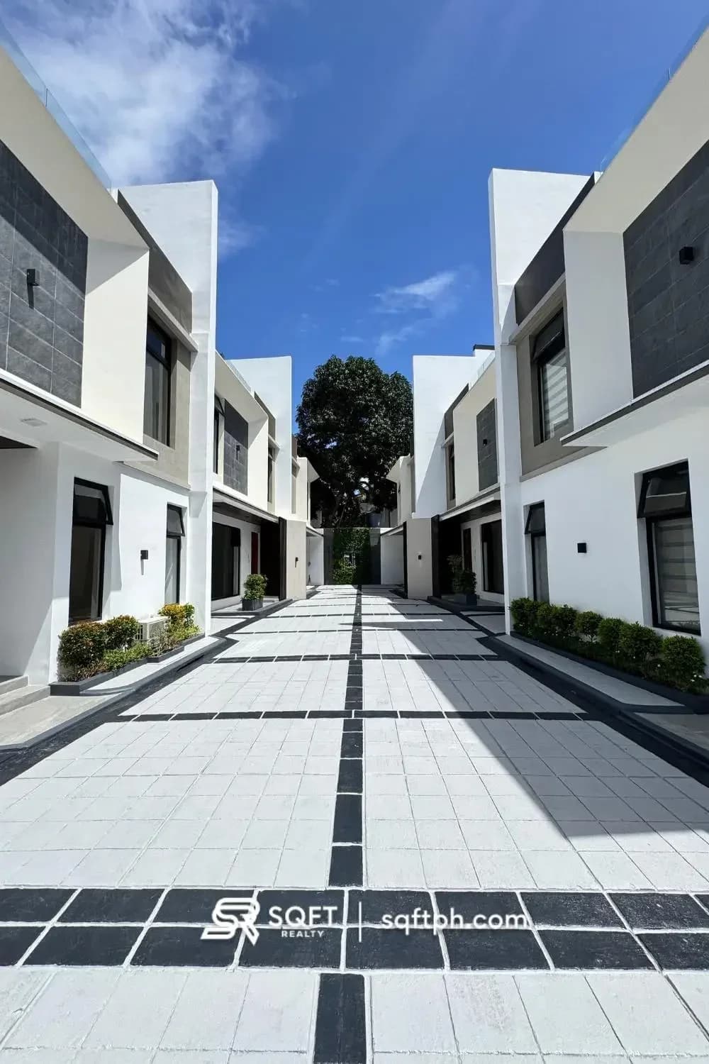 Brand New Elegant Townhomes ( Unit 5 ) For Sale in BF Homes, Paranaque City