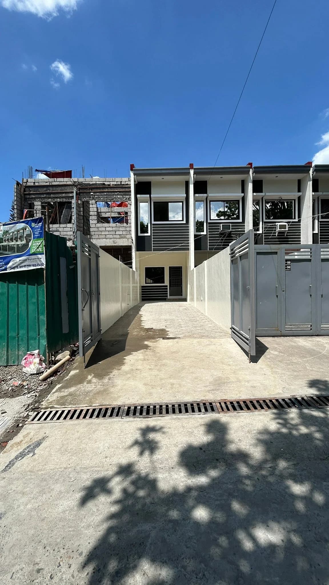 Brand New 3 Storey Townhouse For Sale in North Caloocan