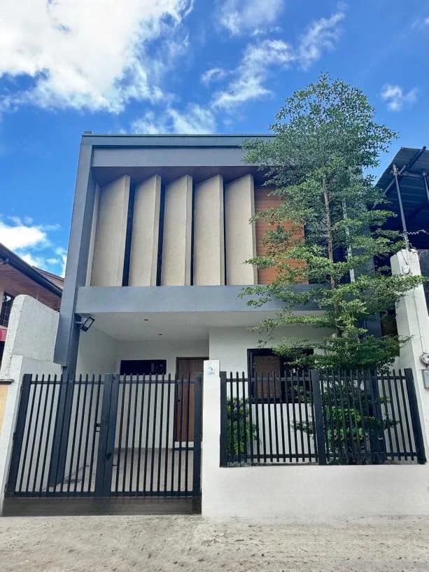 House and Lot For Sale in Mercedes Executive Village, Pasig/Cainta