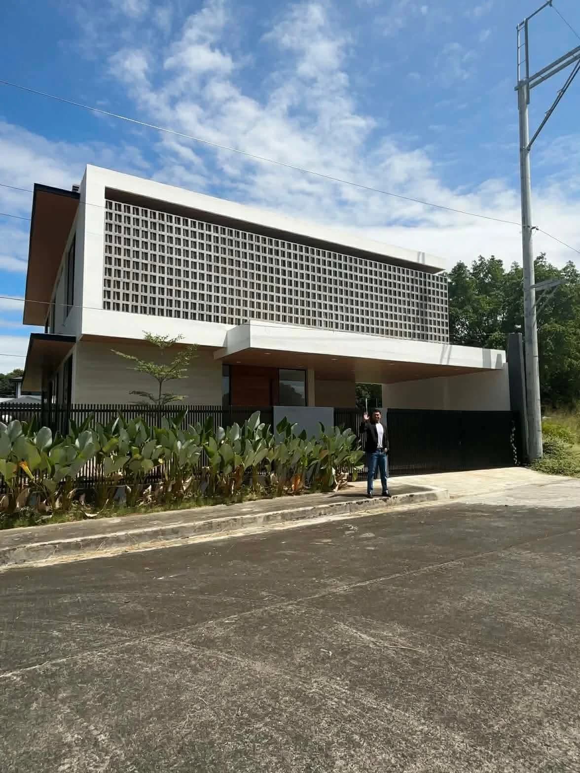 Brand New Modern Contemporary 4BR House and Lot For Sale in Dasmariñas, Cavite