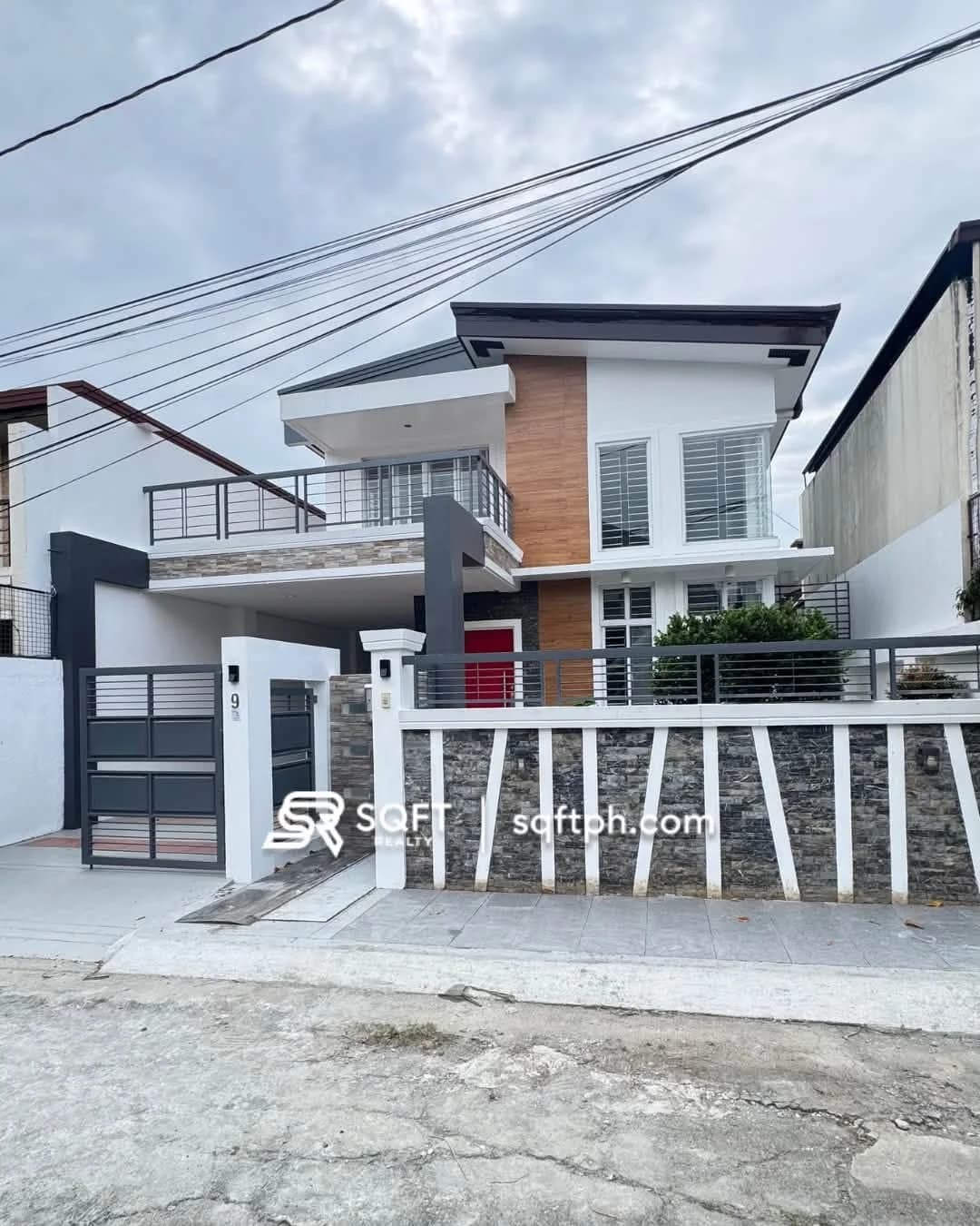 Modern Elegant 5-Bedroom House For Sale in Better Living Subdivision, Parañaque City — Photo 2