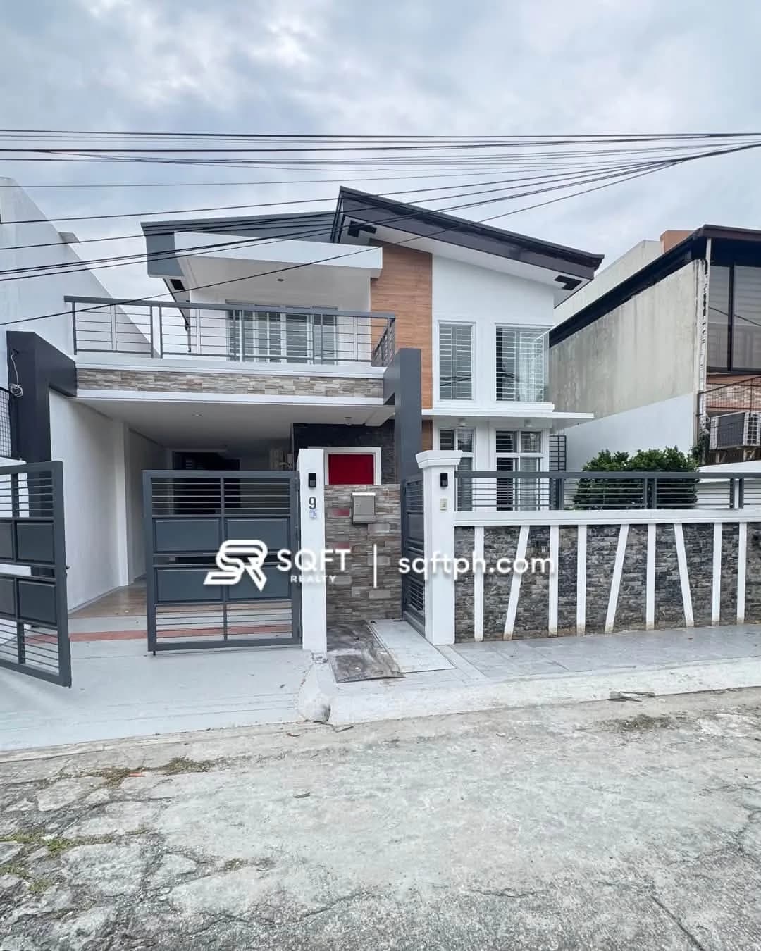 Modern Elegant 5-Bedroom House For Sale in Better Living Subdivision, Parañaque City — Photo 3
