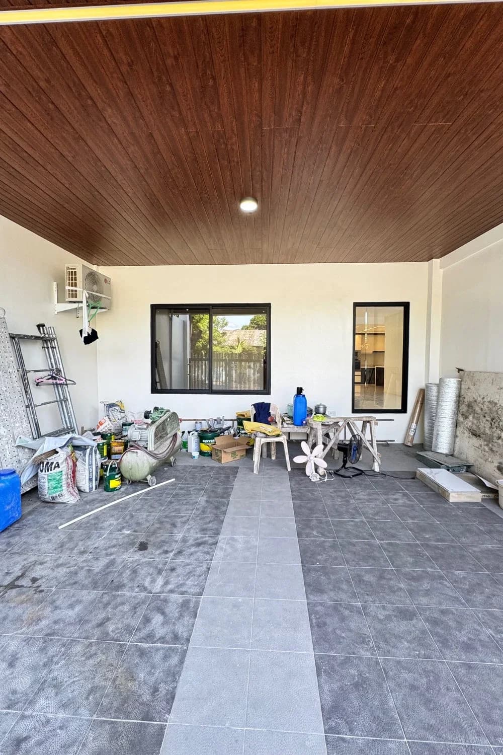 Elegant Single Attached 5BR House and Lot for Sale in BF Homes Las Piñas City