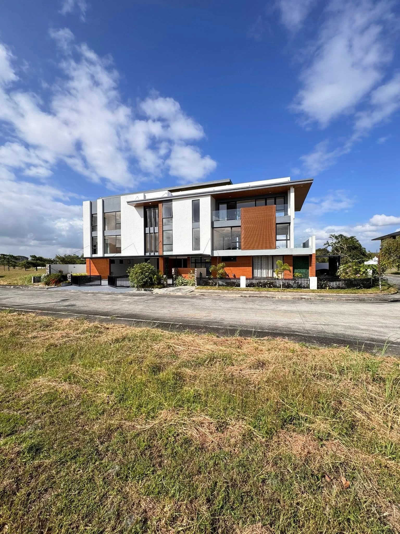Brand New Modern House and Lot w/Pool For Sale in Alabang West, Las Piñas City