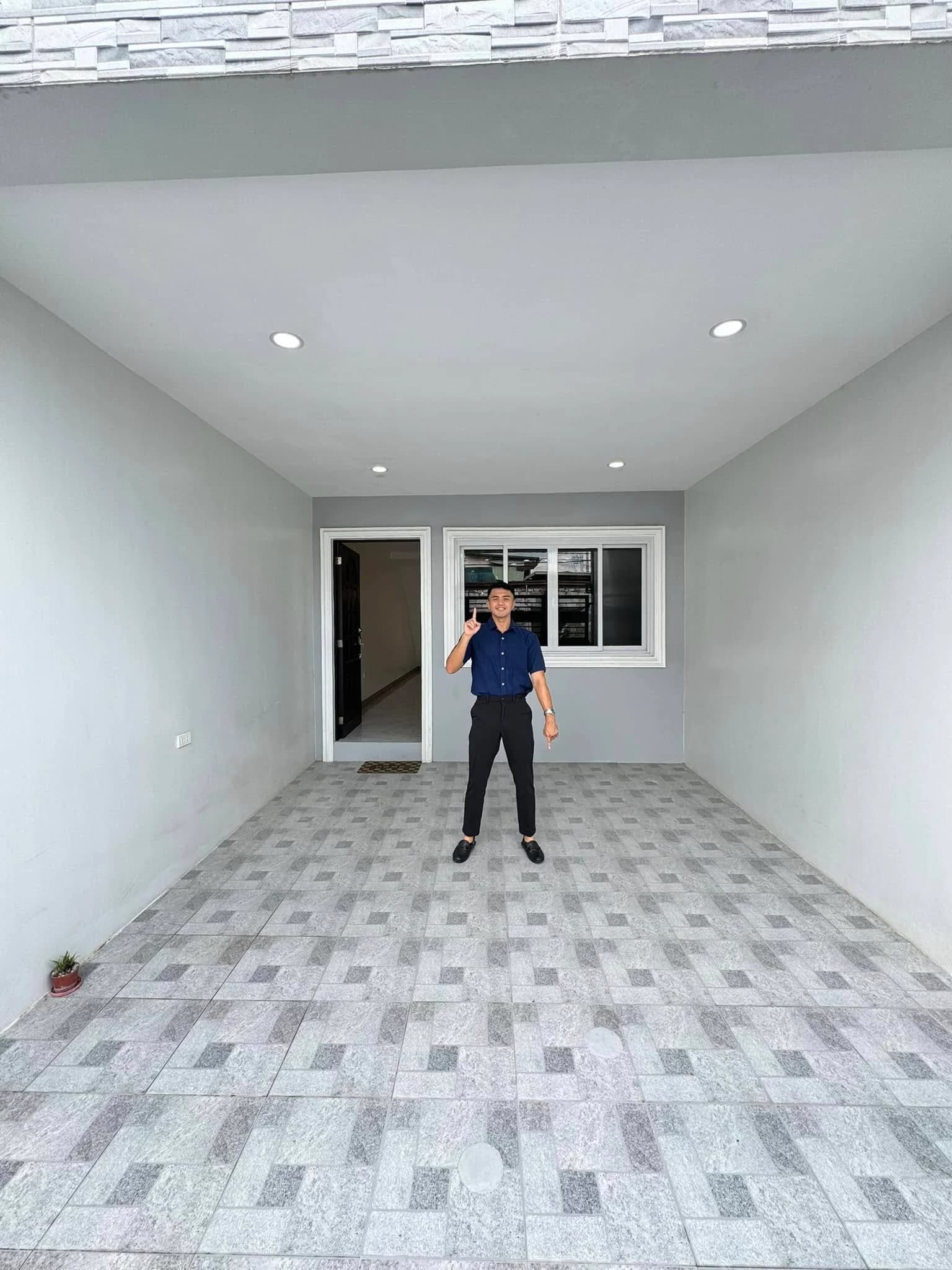 Brand New Townhouse For Sale In UPS 5, Sucat, Paranaque City (Unit D)