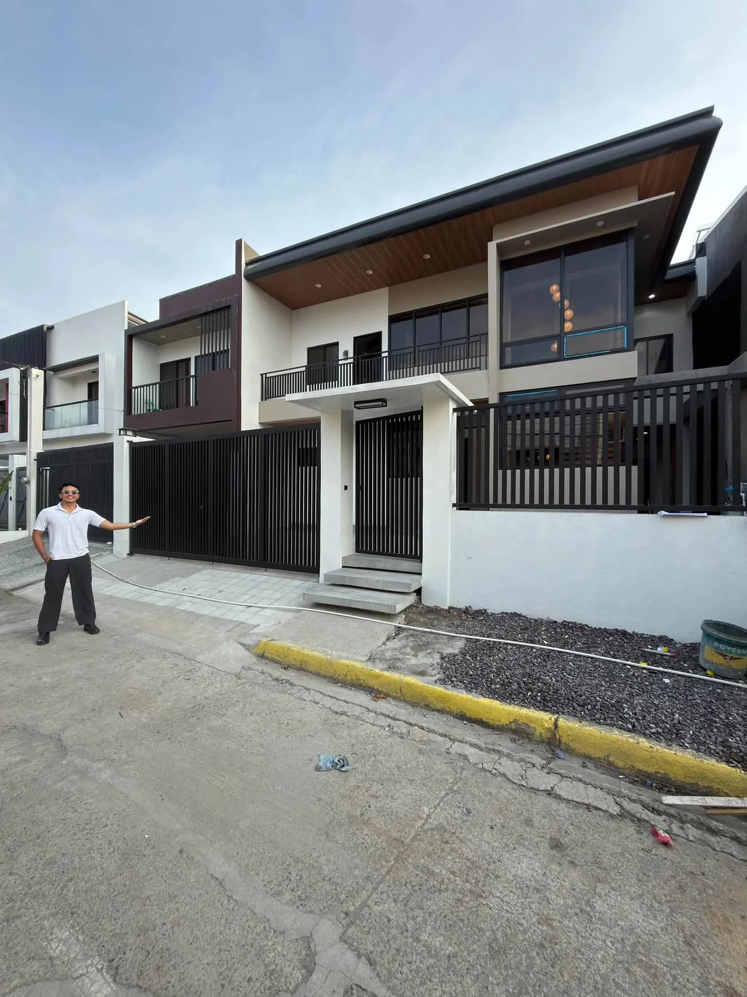 Brand New Modern 4BR House and Lot For Sale in Better Living Subd., Parañaque City — Photo 3