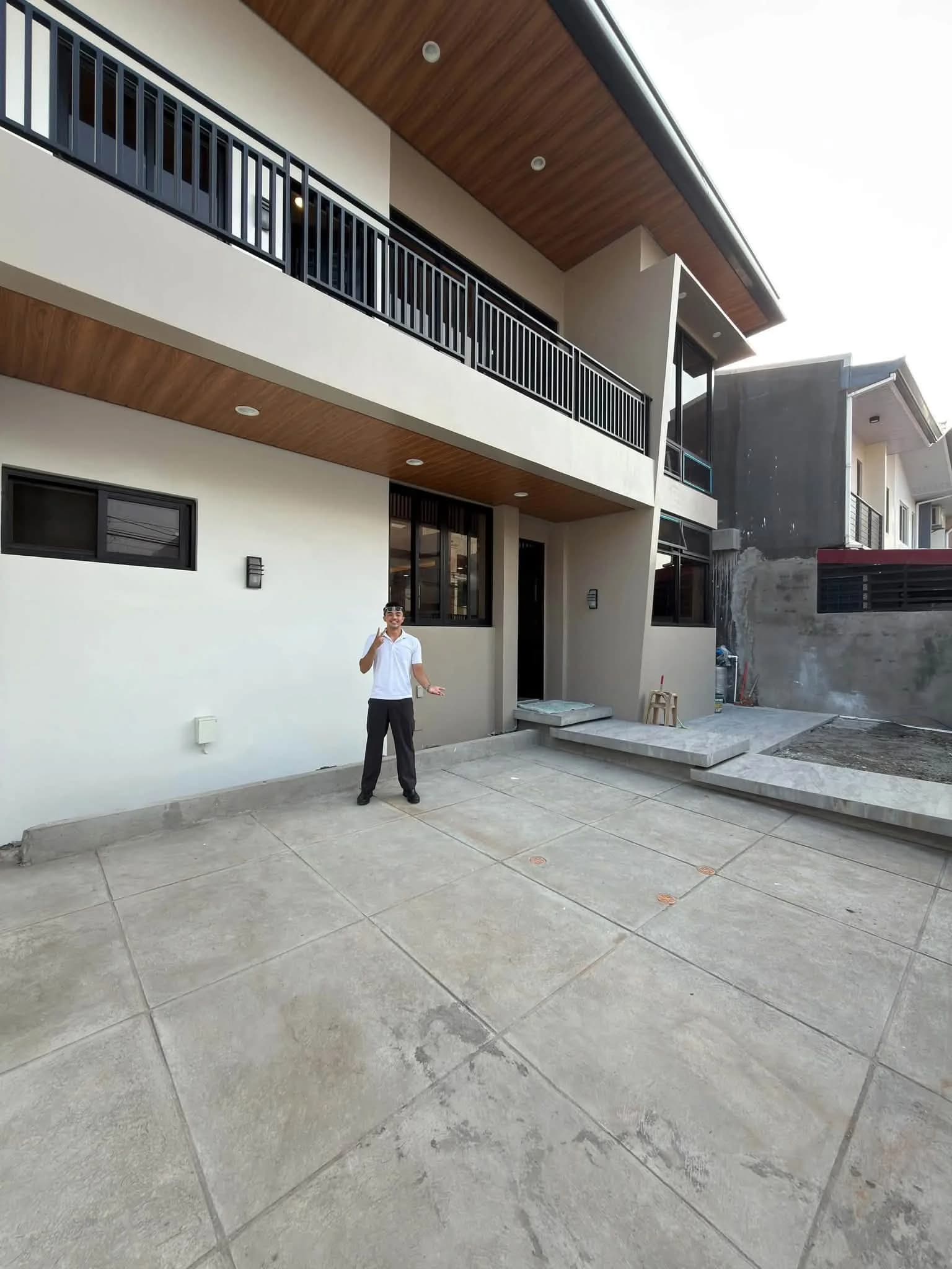 Brand New Modern 4BR House and Lot For Sale in Better Living Subd., Parañaque City — Photo 4