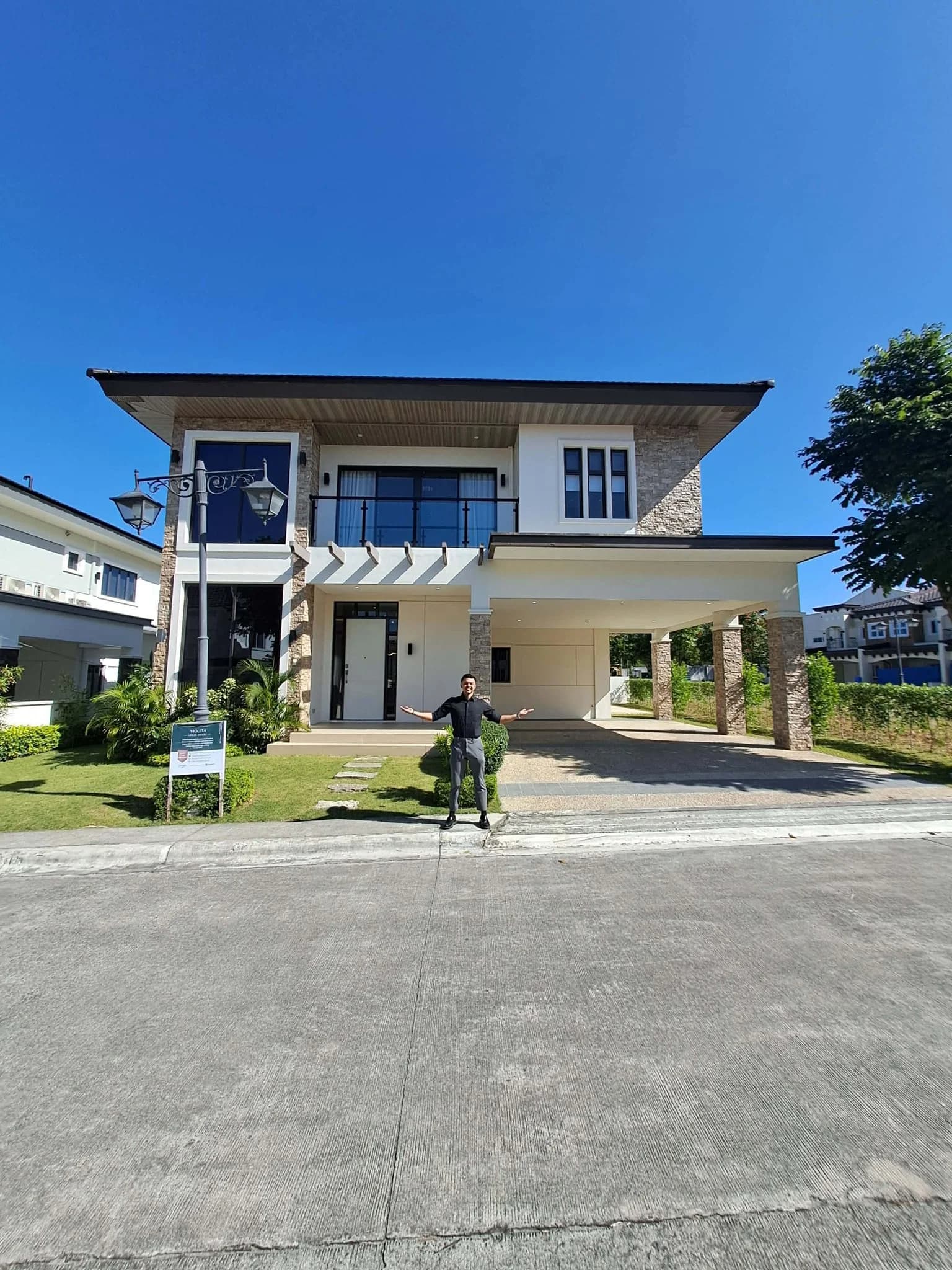 Brand New Modern Single Detached House and Lot For Sale in Alabang, Las Piñas City