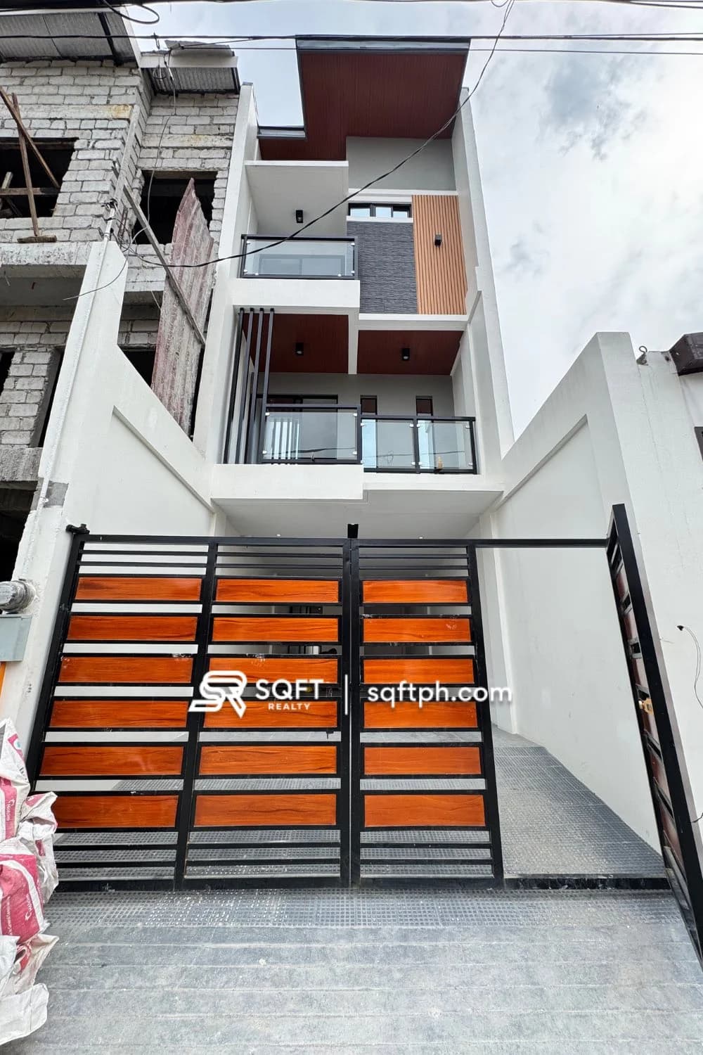 Brand New Modern Townhouse For Sale in Sucat, Parañaque City
