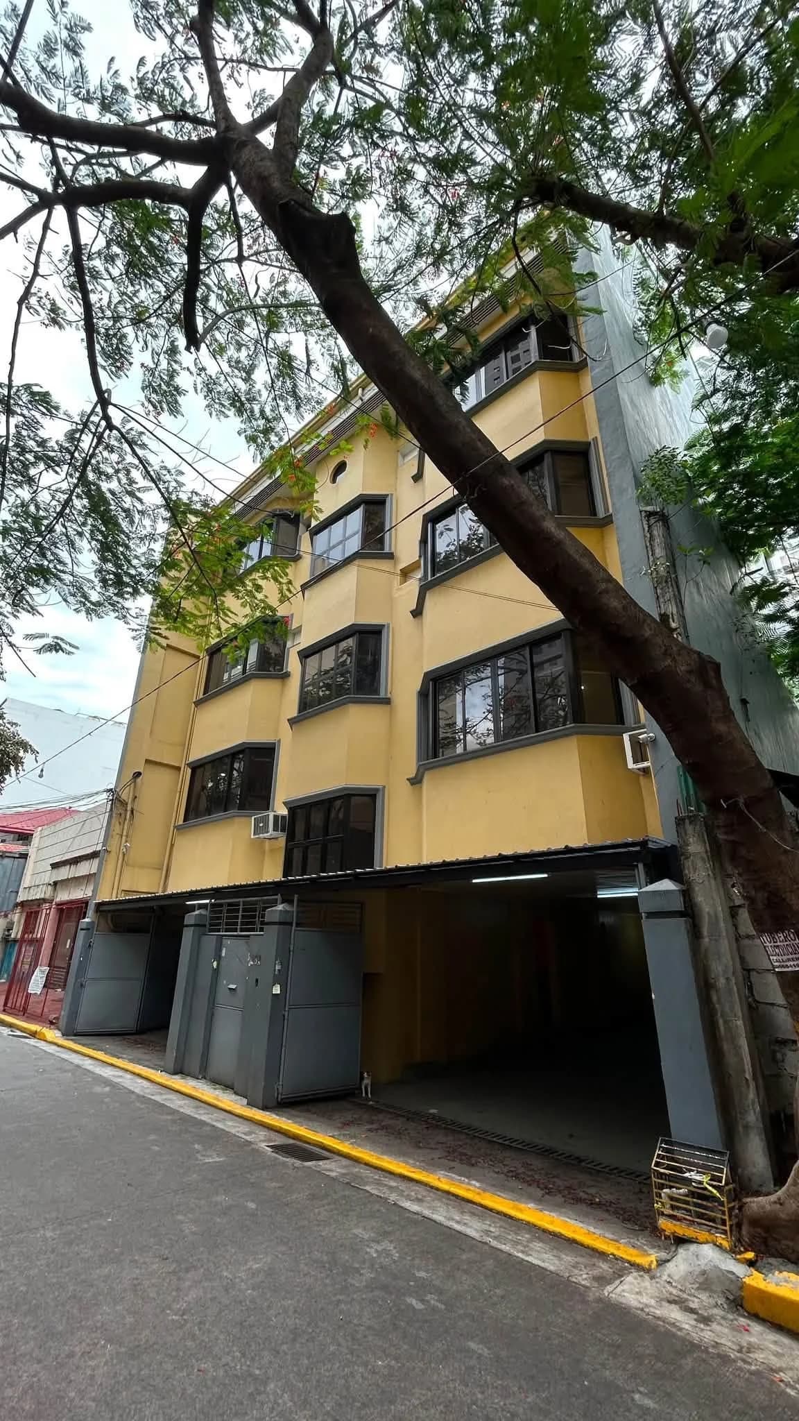 Residential Building For Sale Near DLSU Taft & St. Scholastica’s College, Manila City — Photo 3