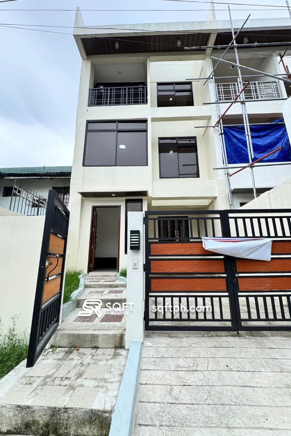Brand New Modern Townhouse For Sale in Better Living, Parañaque City