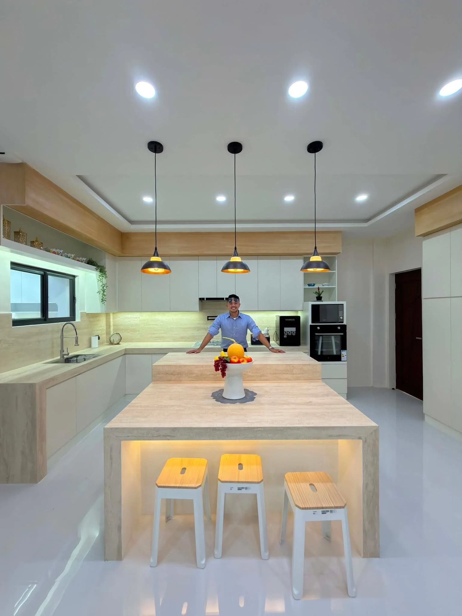 Brand New Modern Furnished 4BR House and Lot For Sale in BF Resort Village, Las Piñas City — Photo 5
