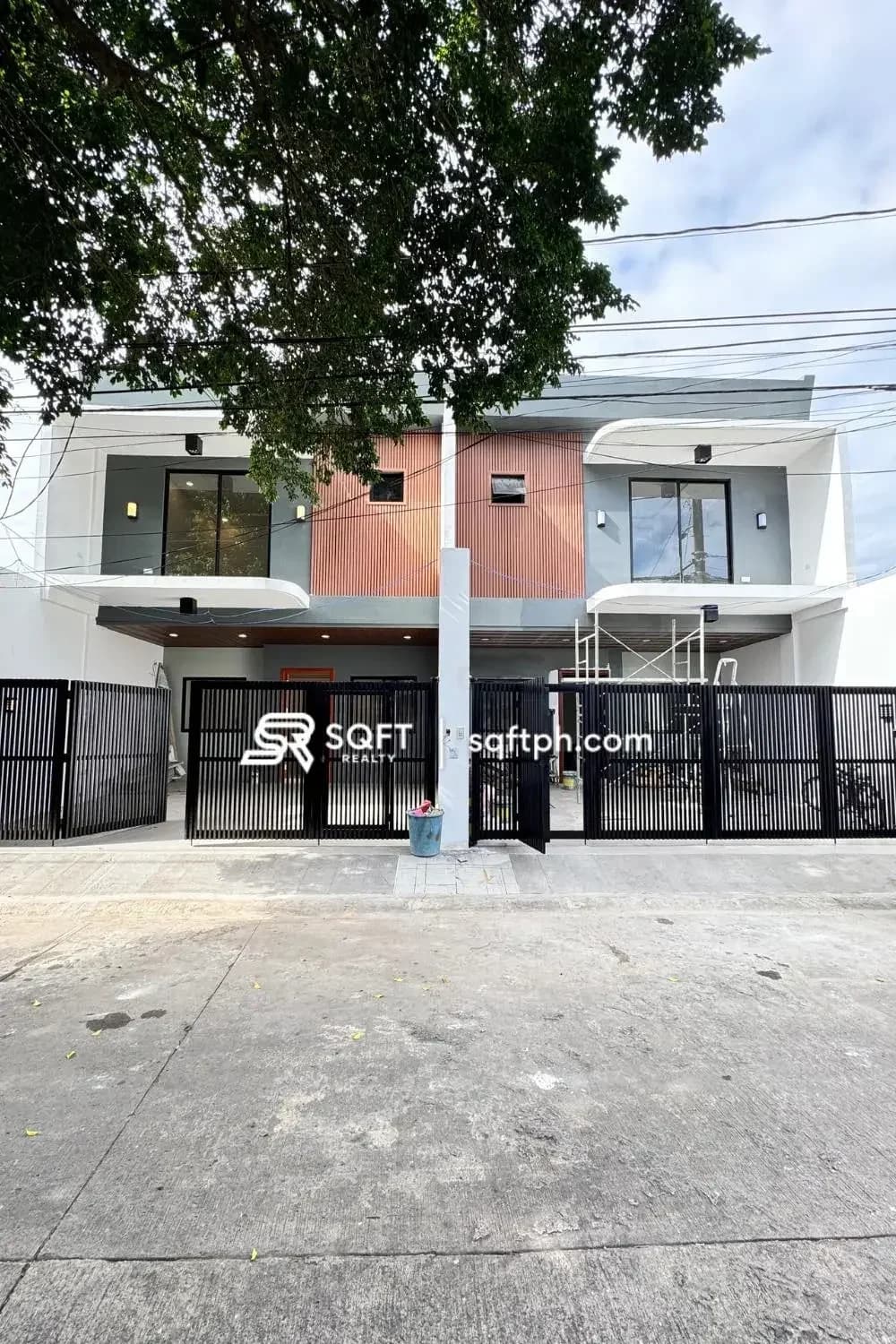 Brand New Modern 4BR Duplex House And Lot For Sale in BF Resort Village, Las Pinas City