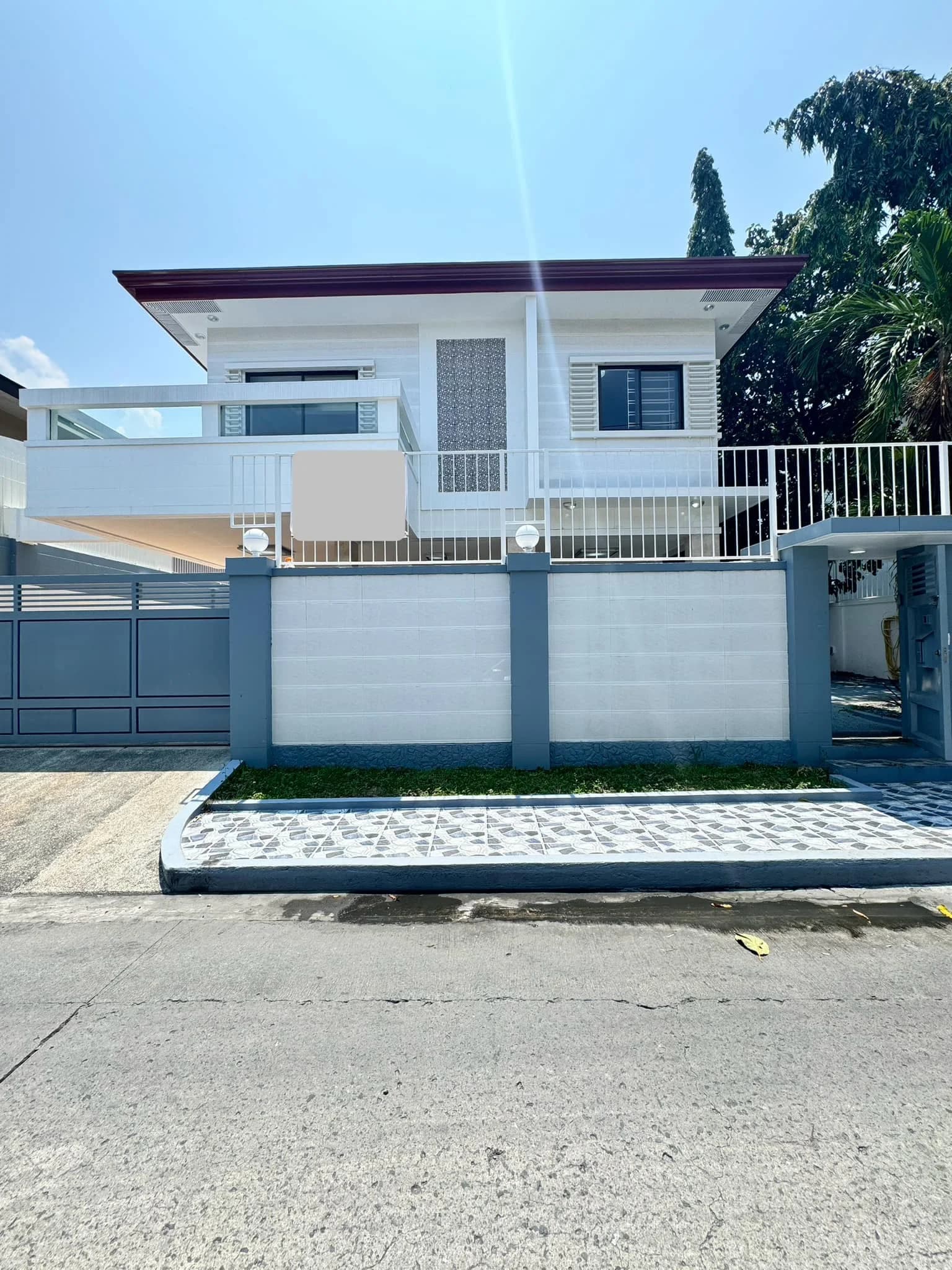 Modern 5BR Single Detached HouseFor Sale in Greenwoods Executive Village, Cainta, Rizal