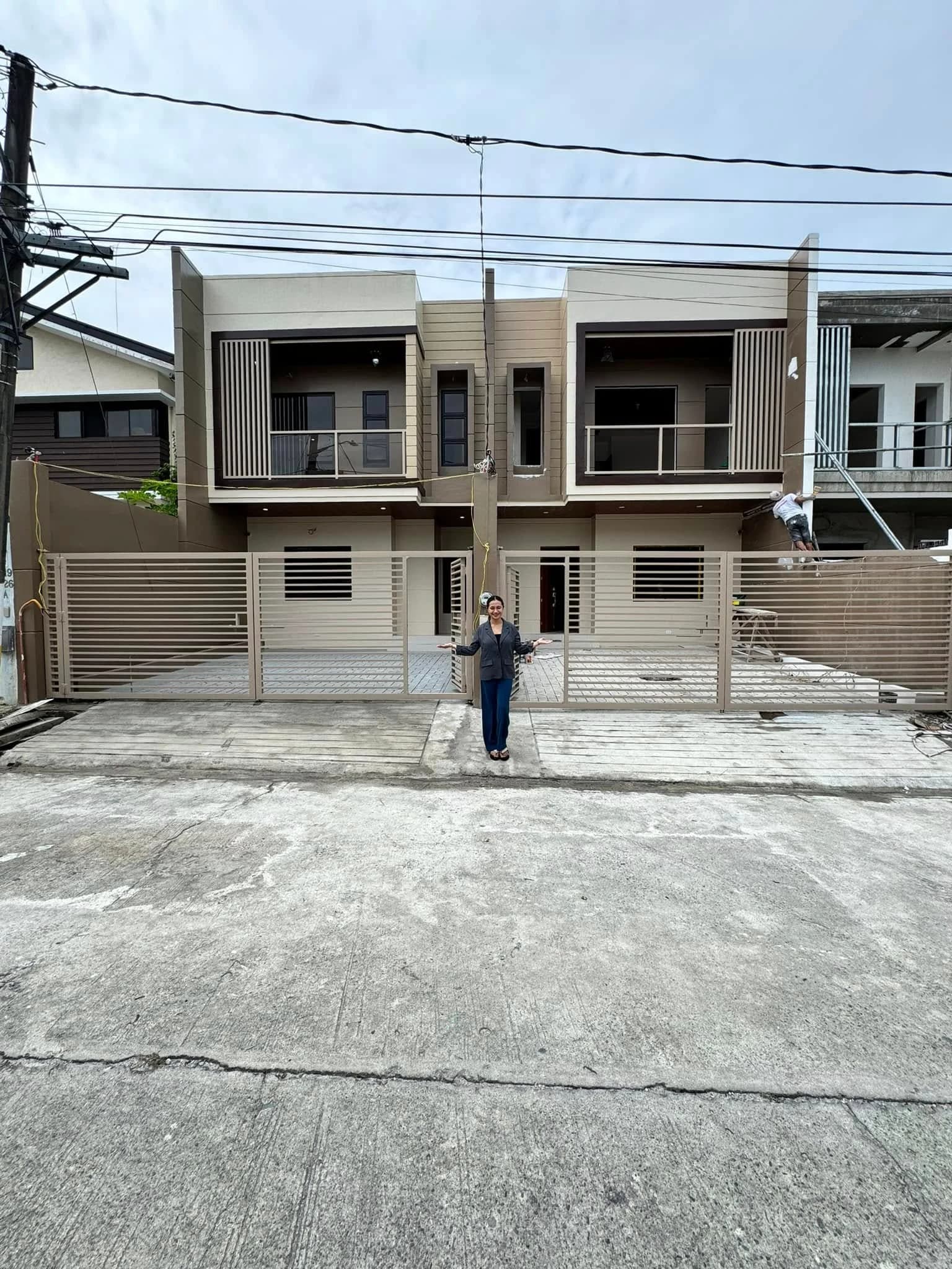Brand New Modern Duplex House and Lot in Pilar Village, Las Piñas City