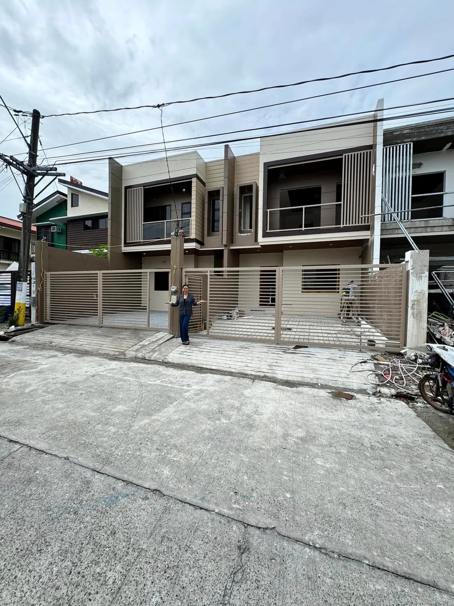 Brand New Modern Duplex House and Lot in Pilar Village, Las Piñas City