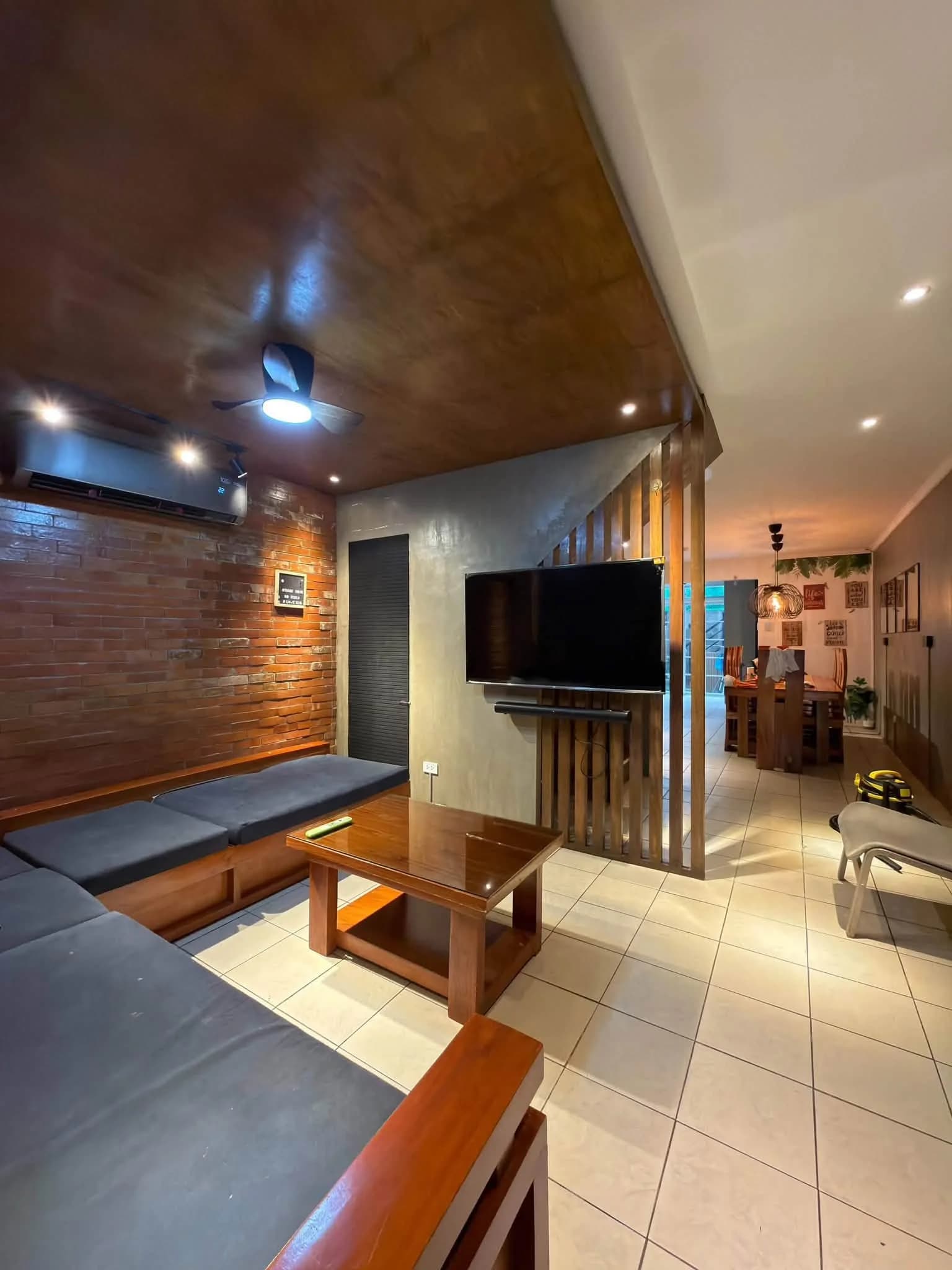Spacious Resort-Style House & Lot For Sale in BF Resort Village, Las Piñas City – With Private Pool! — Photo 4