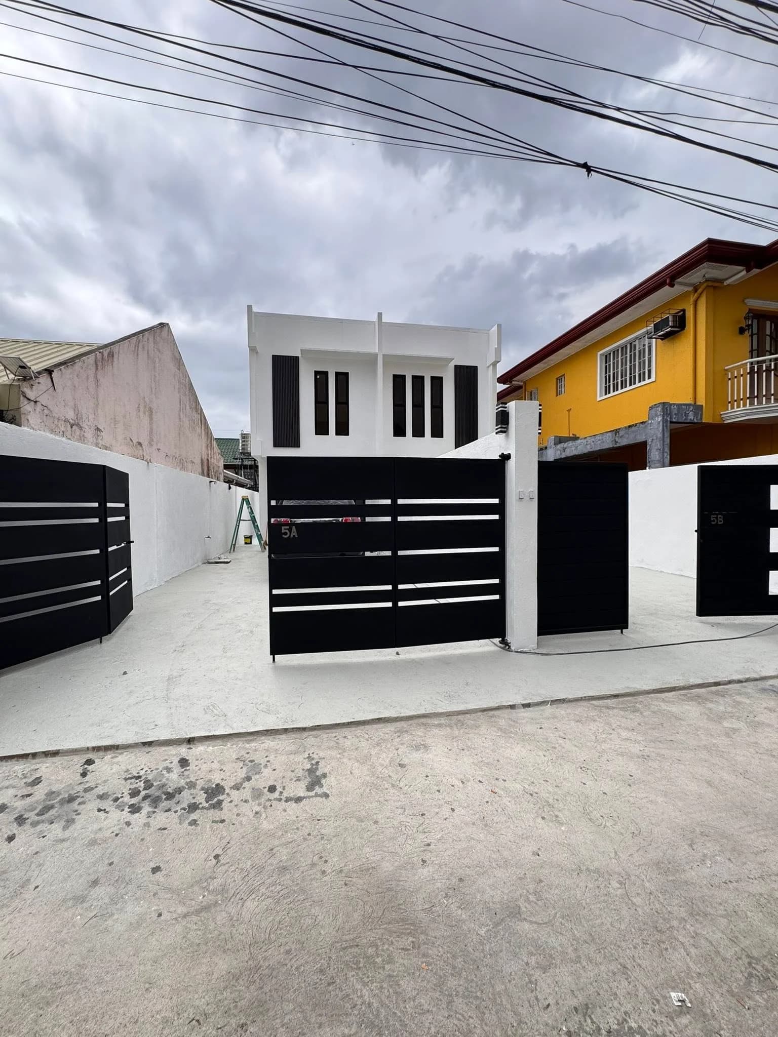 Brand New 3 BR Modern Duplex For Sale in Brgy. Merville, Parañaque City