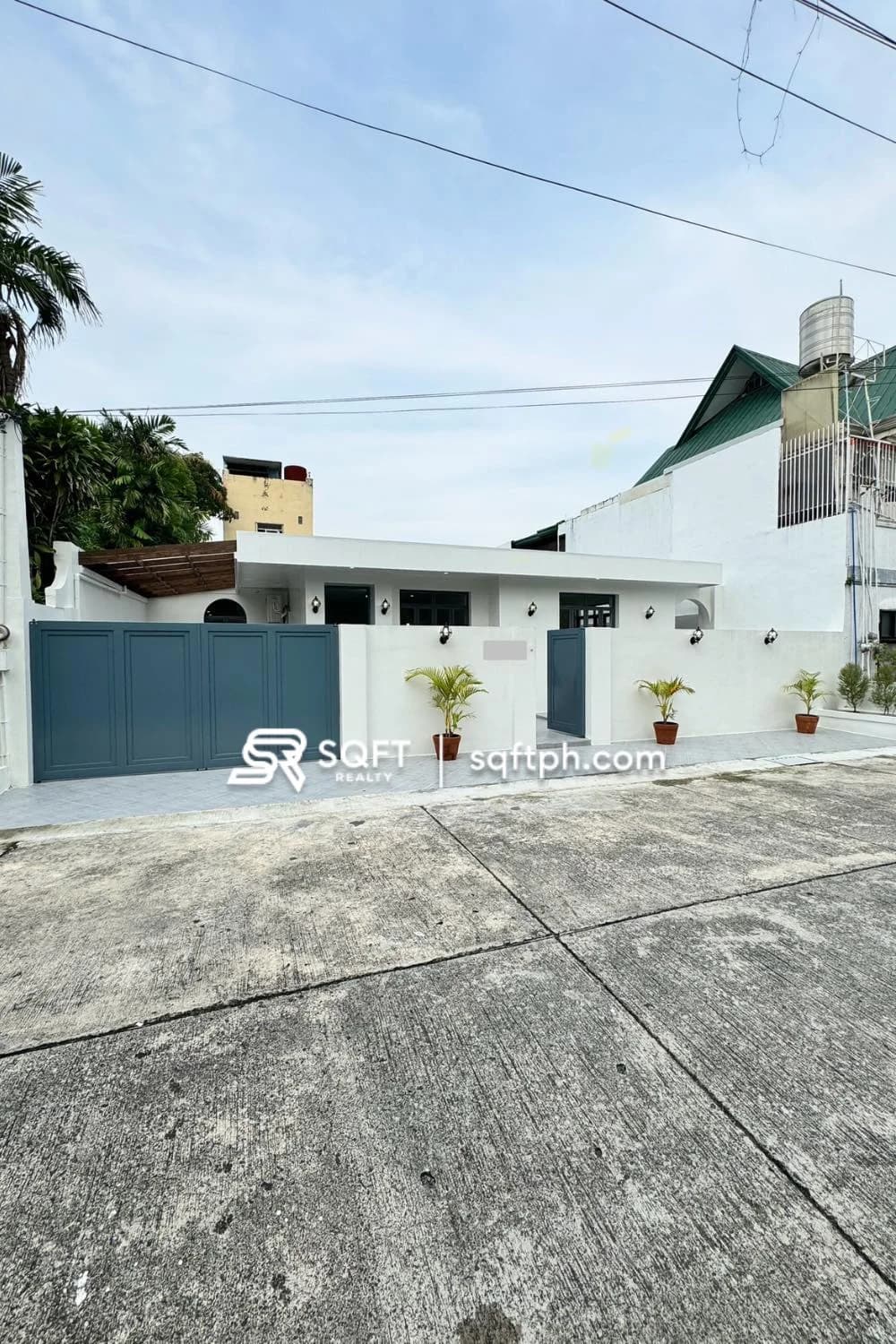 Elegant Bungalow Home For Sale in Sucat, Parañaque City