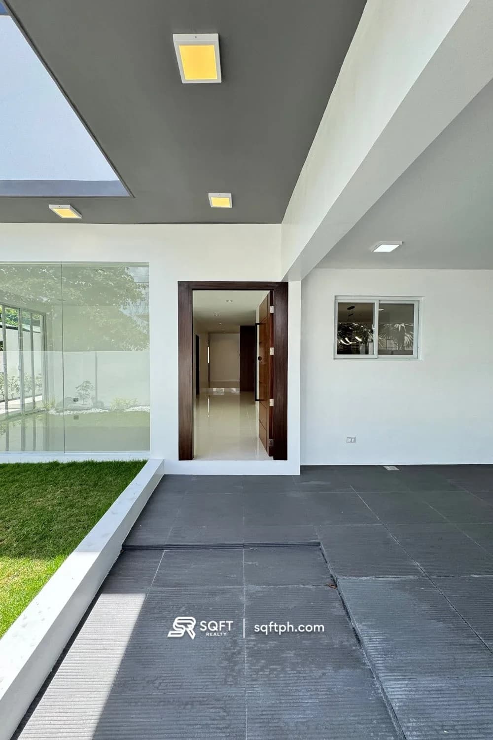 Modern Elegant Bungalow House and Lot for Sale in BF Homes Las Piñas City