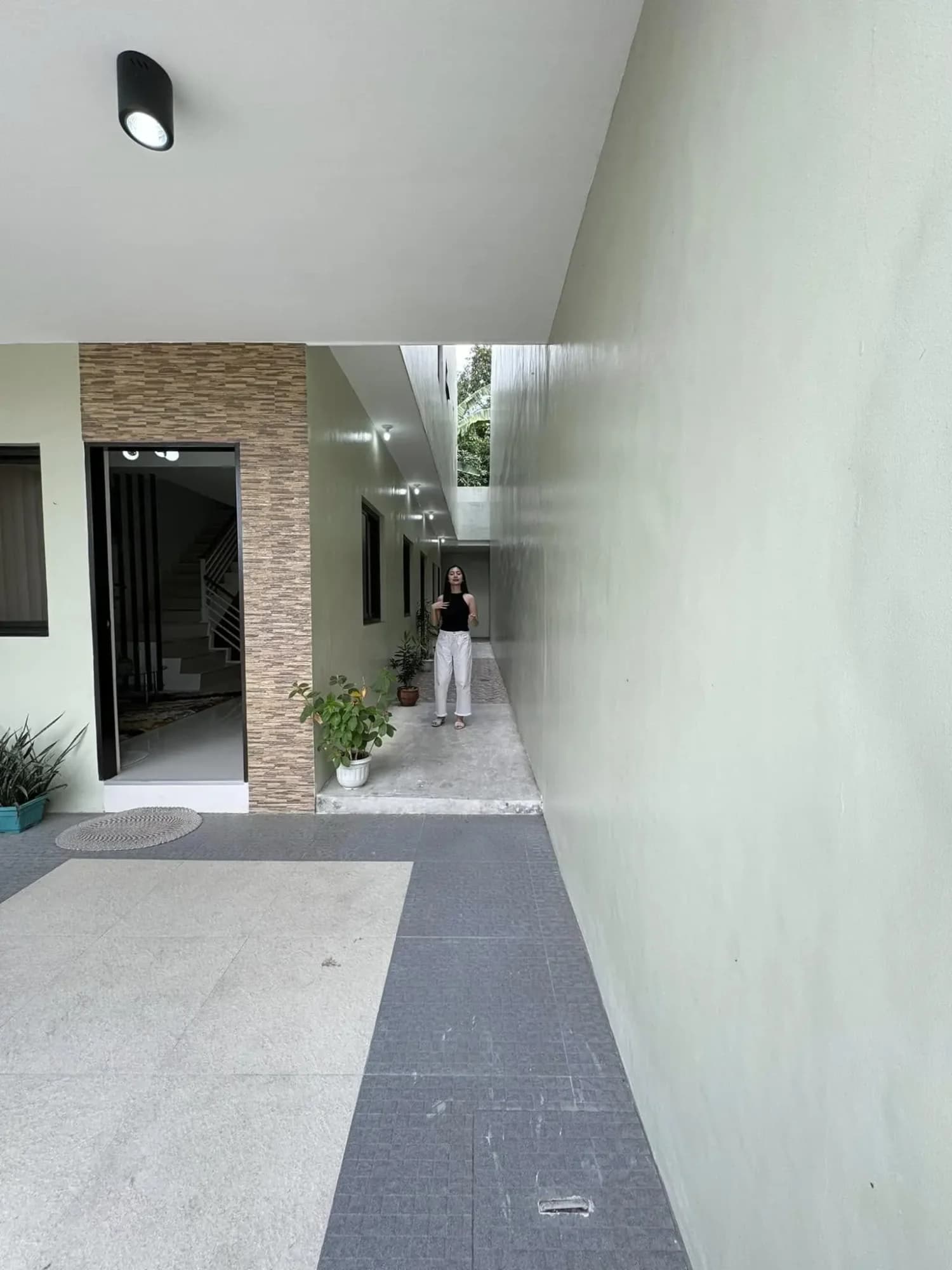 Brand New Modern House and Lot with Stunning Roof Deck (Duplex) For Sale in Racho Estate 2, Marikina City