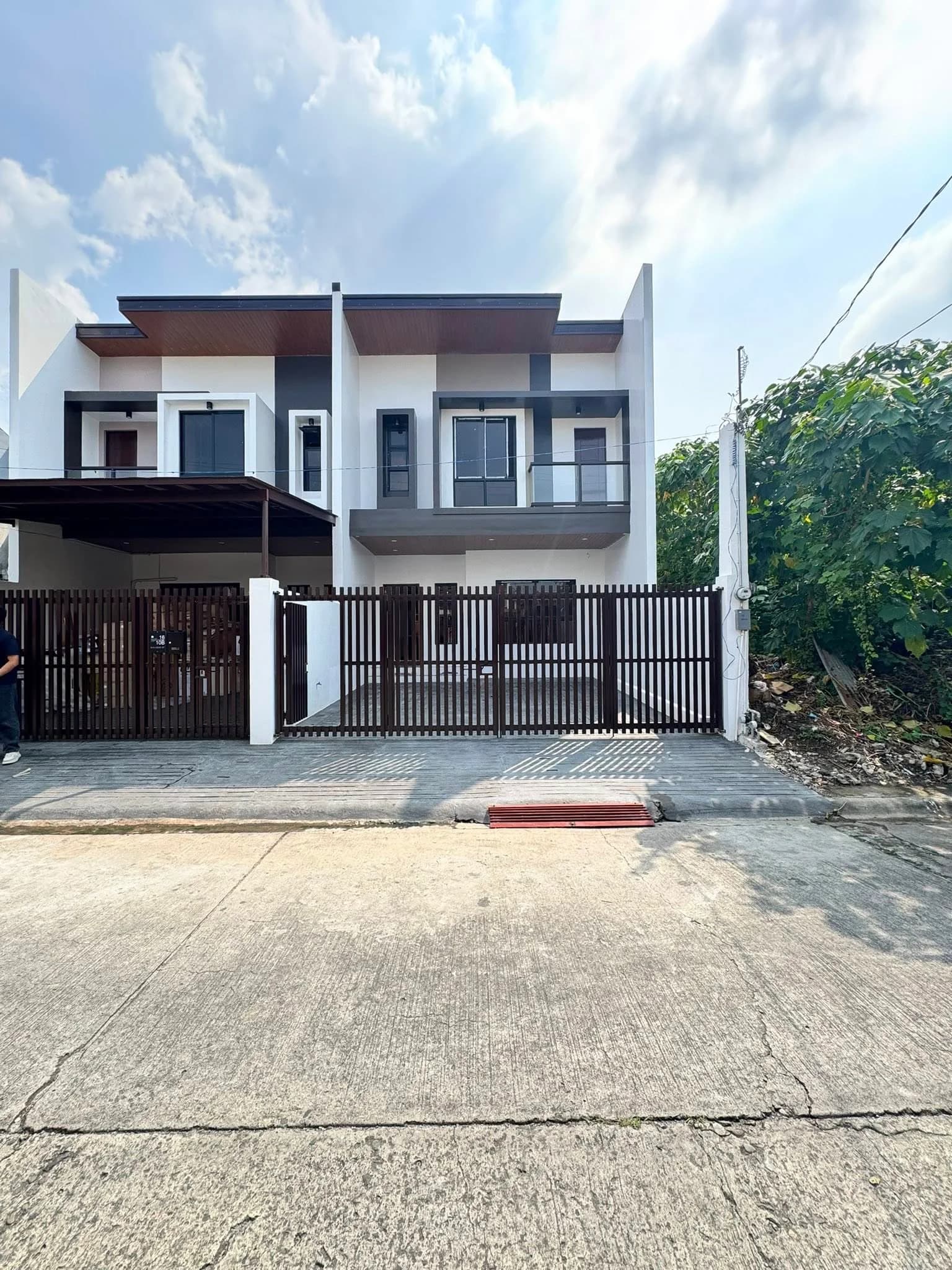 Brand New Elegant House and Lot In Talon 5, Las Piñas City ( No Down Payment Promo)