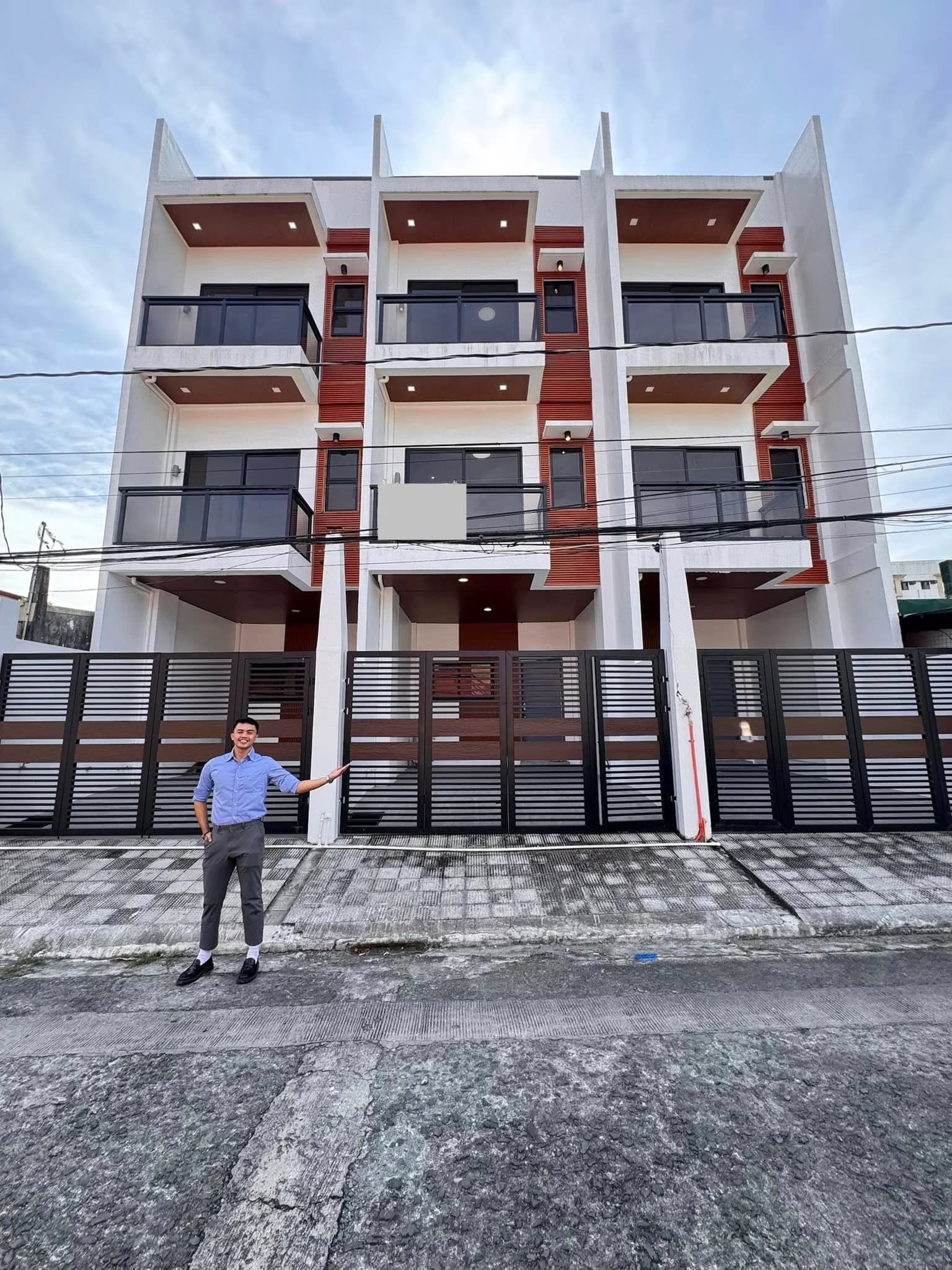Brand New Modern Townhouse For Sale in Sucat, Parañaque City