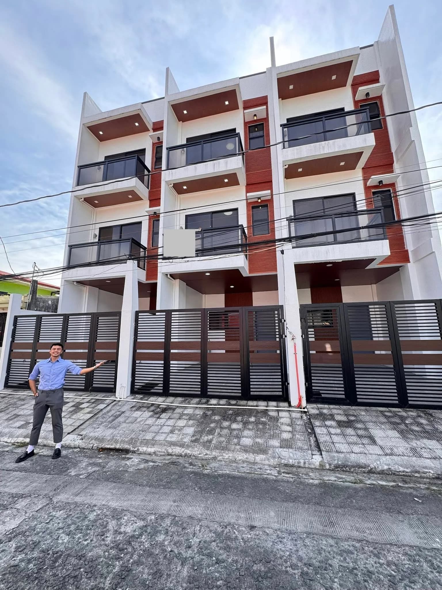 Brand New Modern Townhouse For Sale in Sucat, Parañaque City