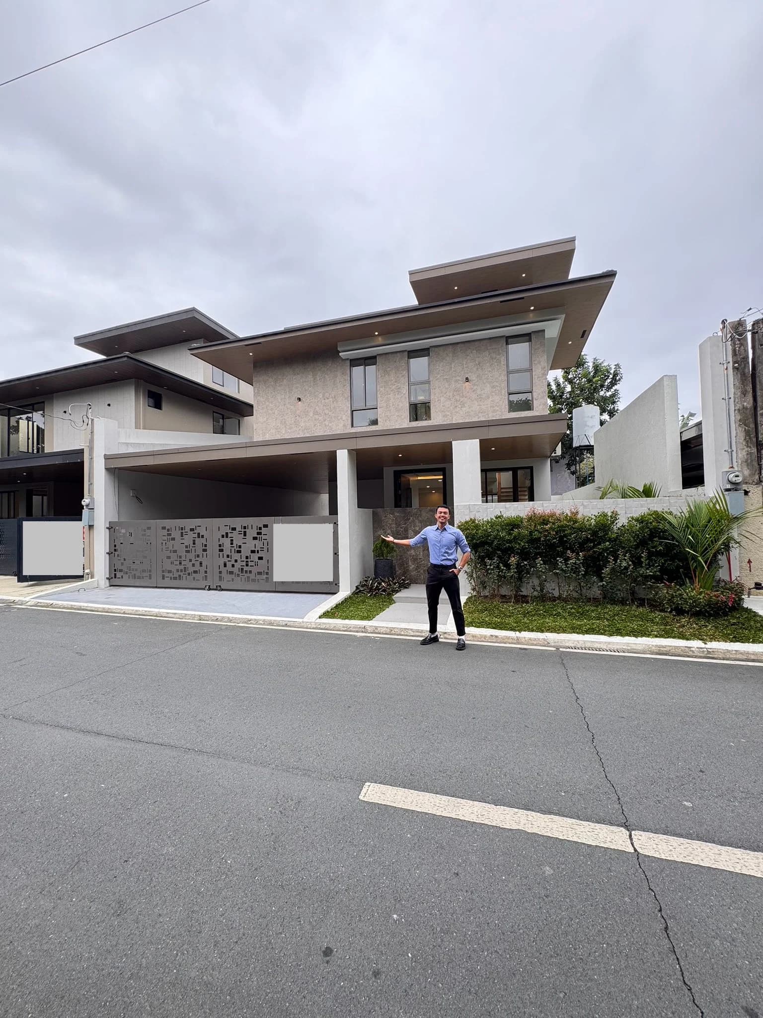 Brand New Modern 5BR House & Lot in BF Homes, Las Piñas