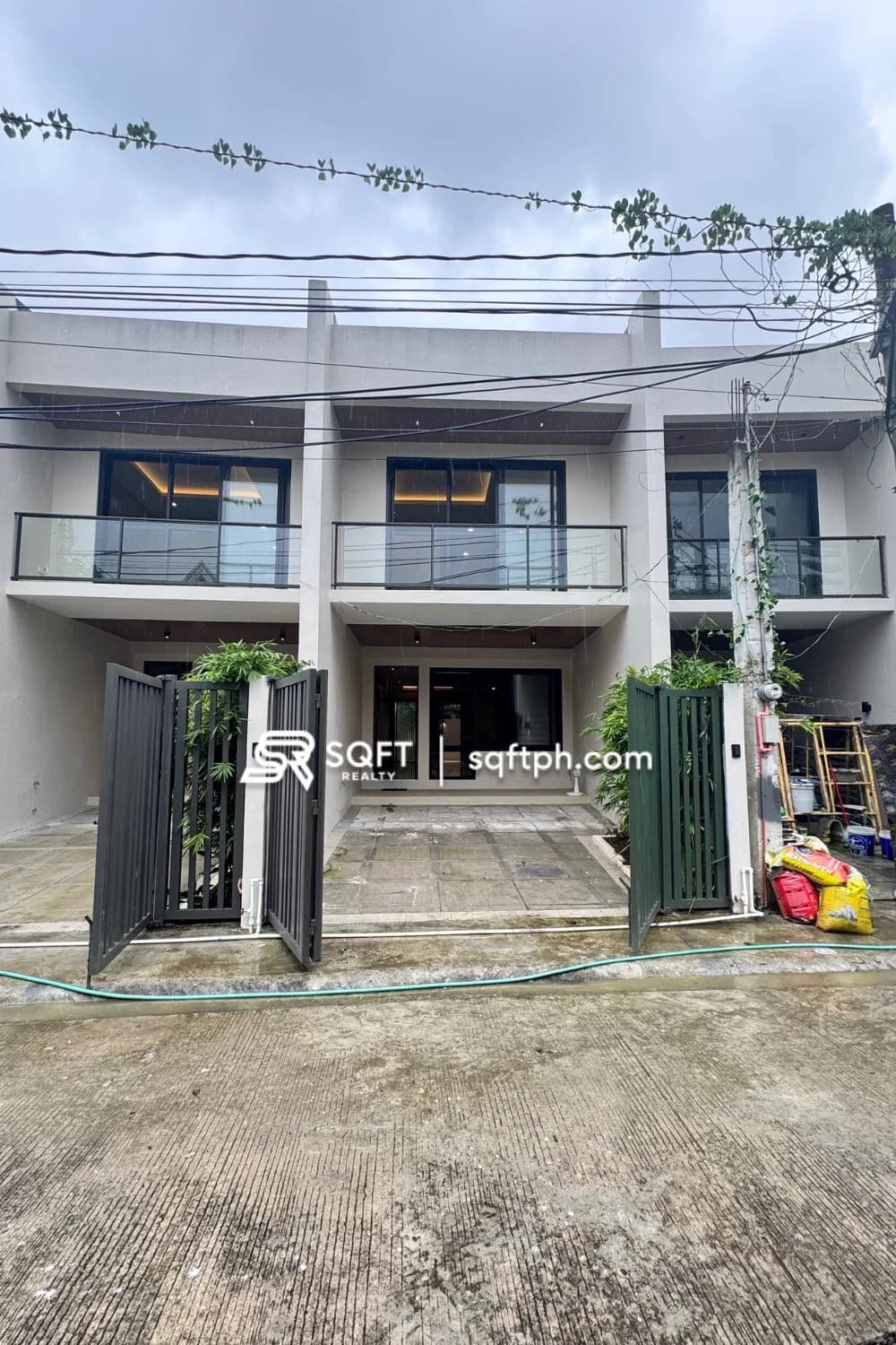 Brand New Elegant Townhouse For Sale in Better Living Subdivision Parañaque City ( New Price Update! )