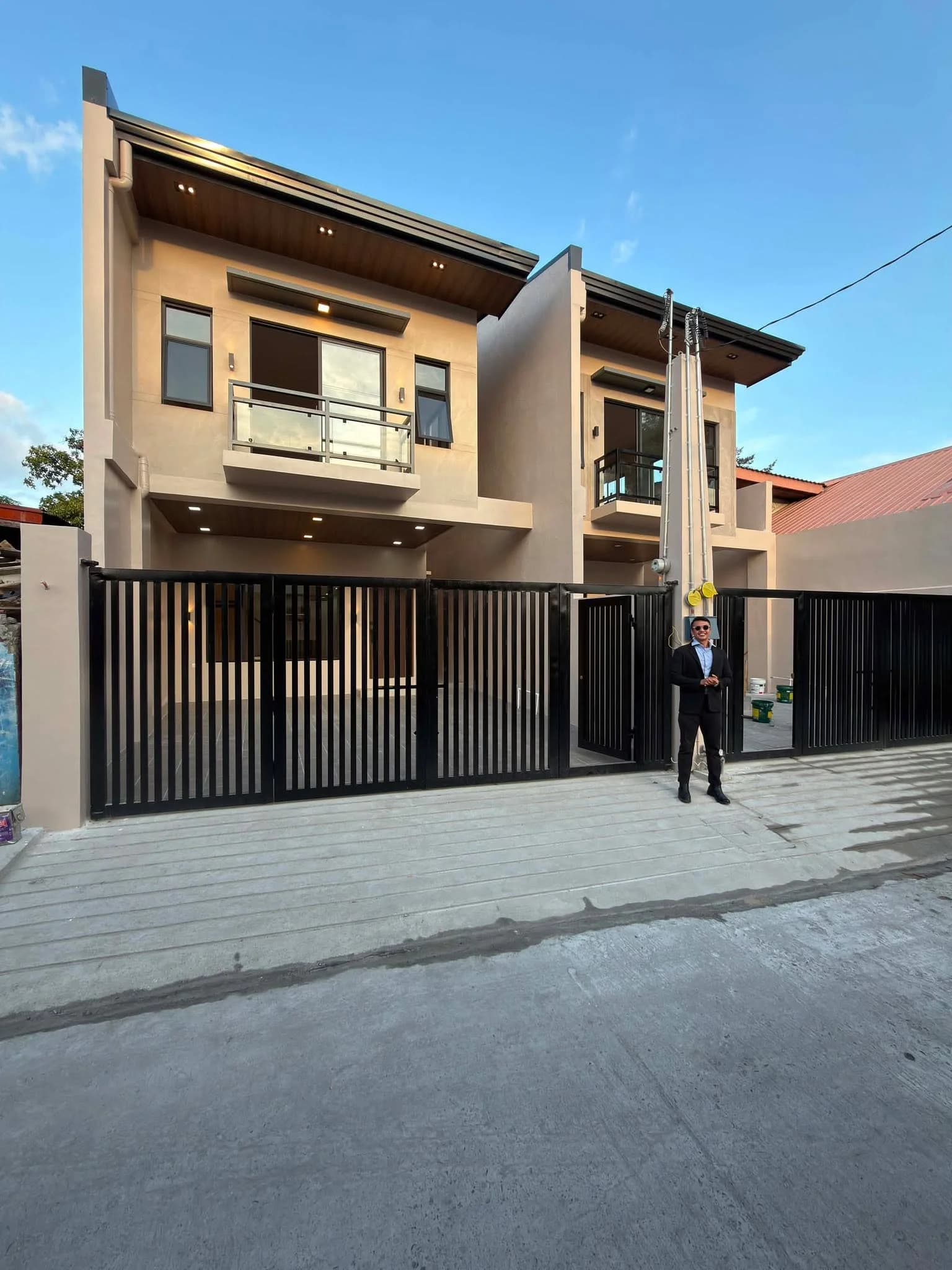 Brand New Modern Single Attached 4BR House For Sale In Better Living, Parañaque — Photo 2