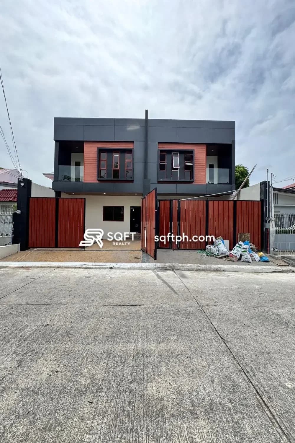 Brand New Modern 4BR Duplex For Sale in Pilar Village Las Piñas City