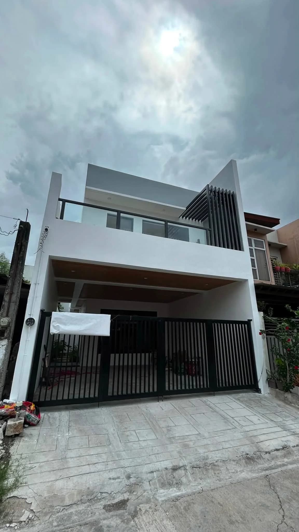 Brand New Modern 2-Storey House for Sale Near Alabang–Zapote Road, Las Piñas City — Photo 1
