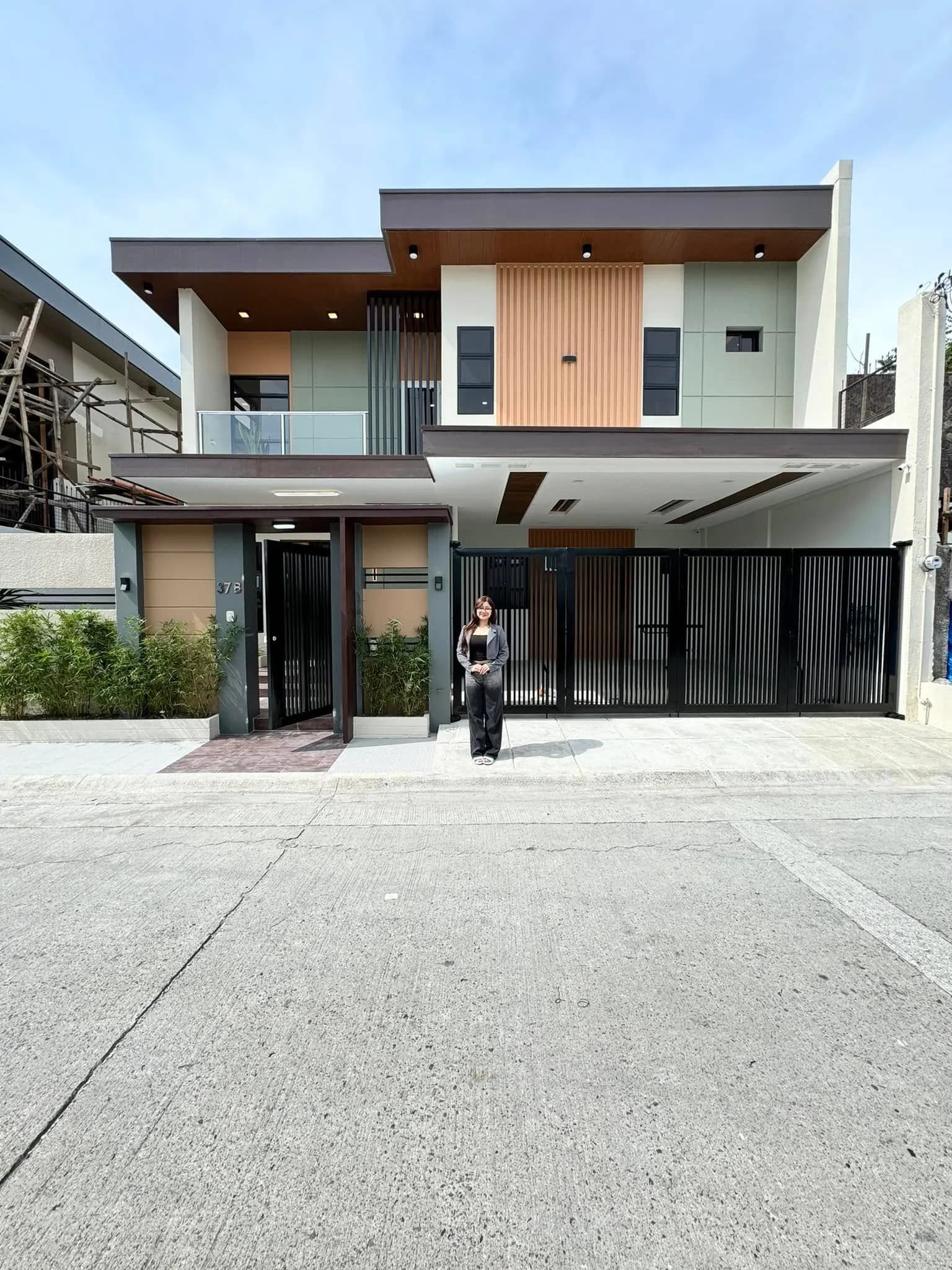 Brand New Modern 4BR Single Detached House and Lot for Sale in BF Resort Village, Las Piñas City