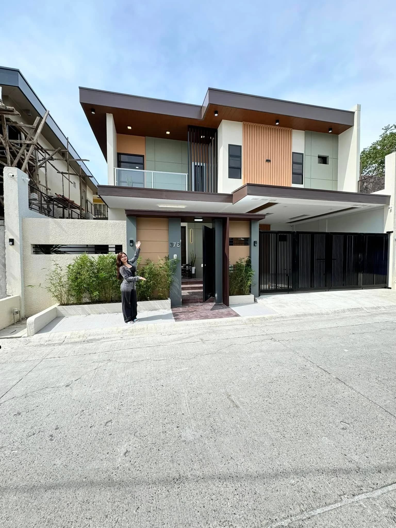 Brand New Modern 4BR Single Detached House and Lot for Sale in BF Resort Village, Las Piñas City