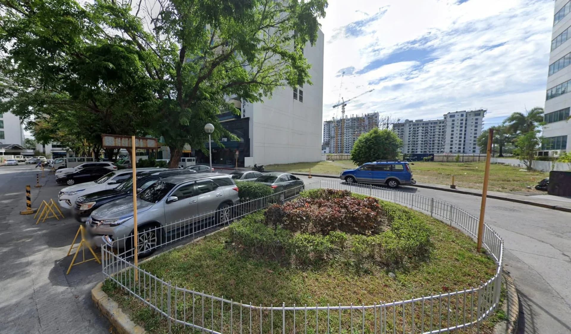 Vacant Lot for Sale in Madrigal Business Park, Alabang, Muntinlupa City