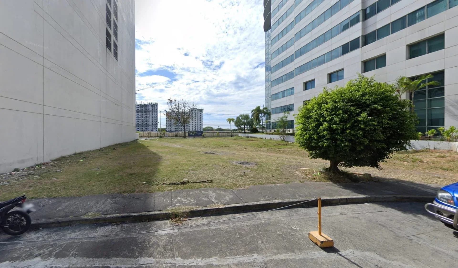 Vacant Lot for Sale in Madrigal Business Park, Alabang, Muntinlupa City