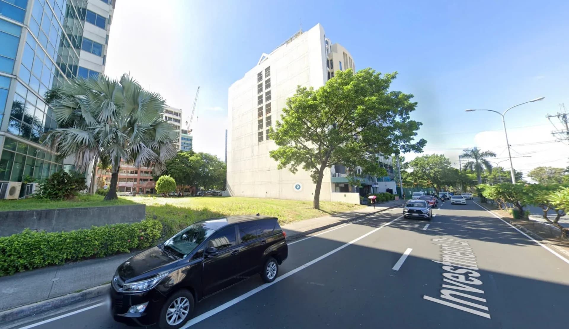 Vacant Lot for Sale in Madrigal Business Park, Alabang, Muntinlupa City