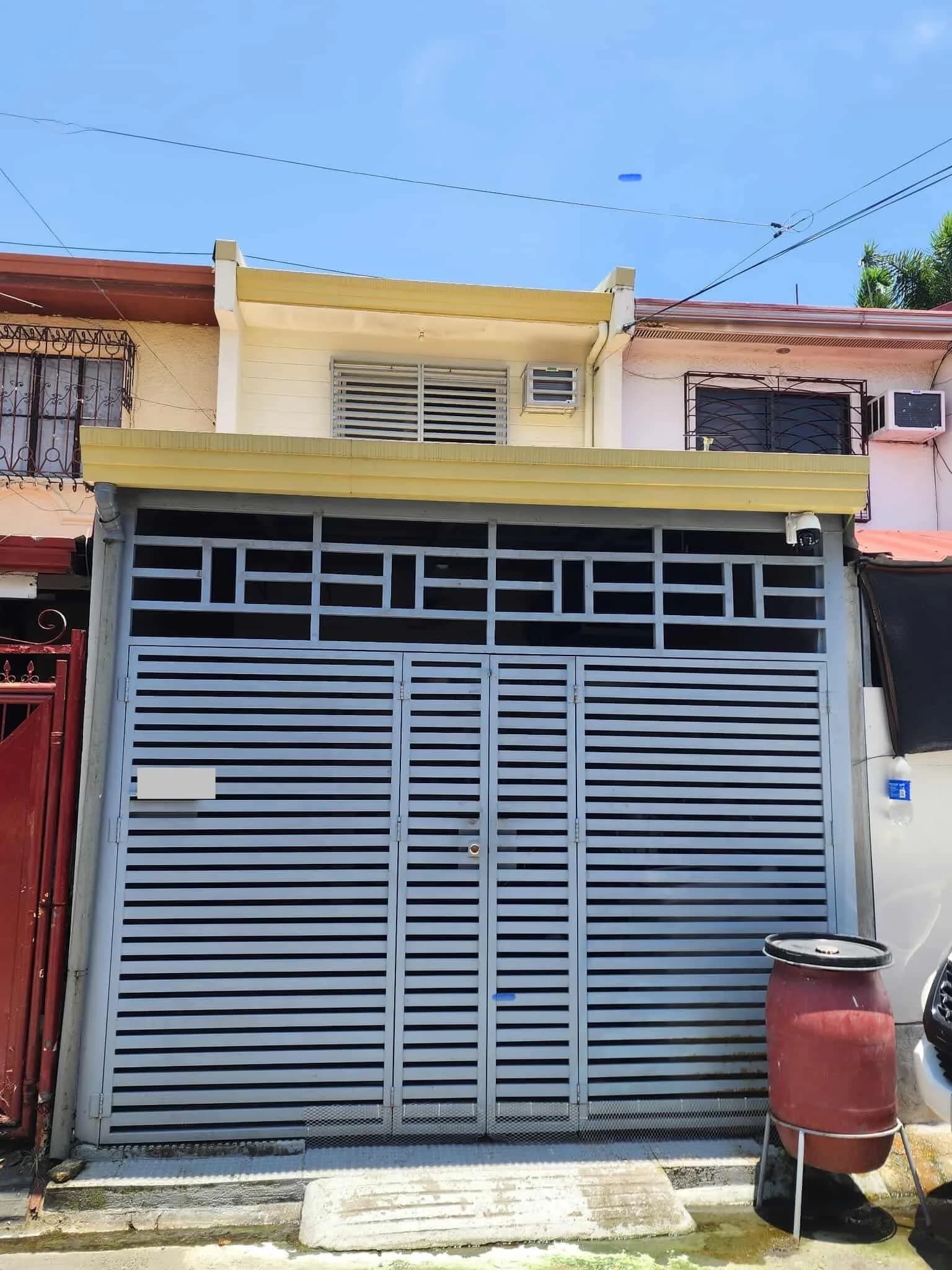 Townhouse For Sale in Veraville Village Grande Classic, BF Resort Village, Las Piñas City
