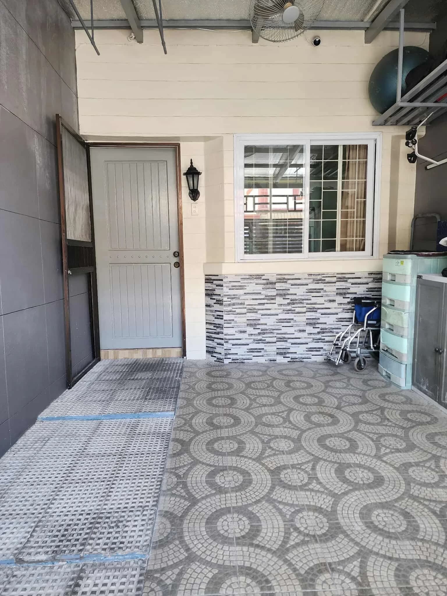 Townhouse For Sale in Veraville Village Grande Classic, BF Resort Village, Las Piñas City