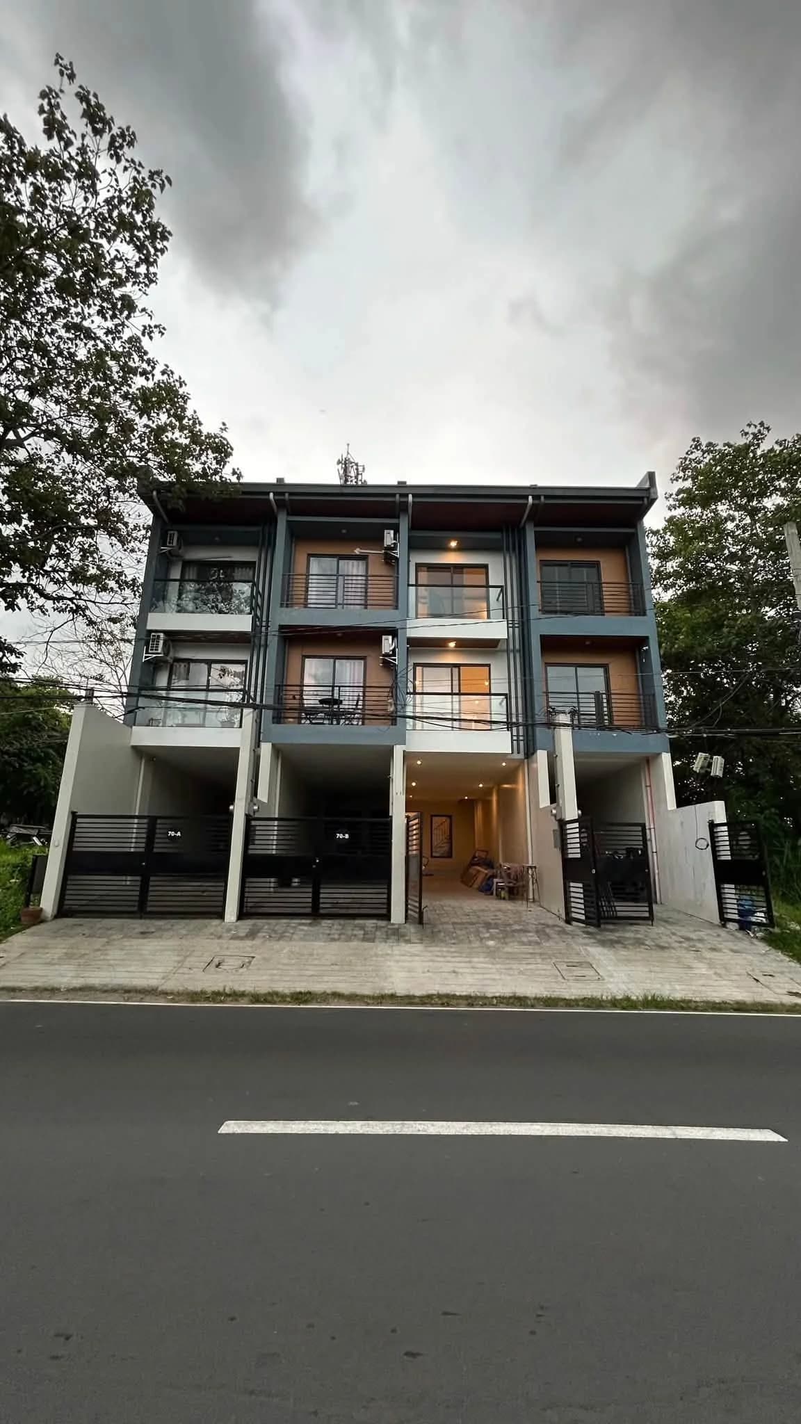 Brand New Modern 3-Storey Townhouse for Sale in Pleasant Village, Muntinlupa City โ Photo 3