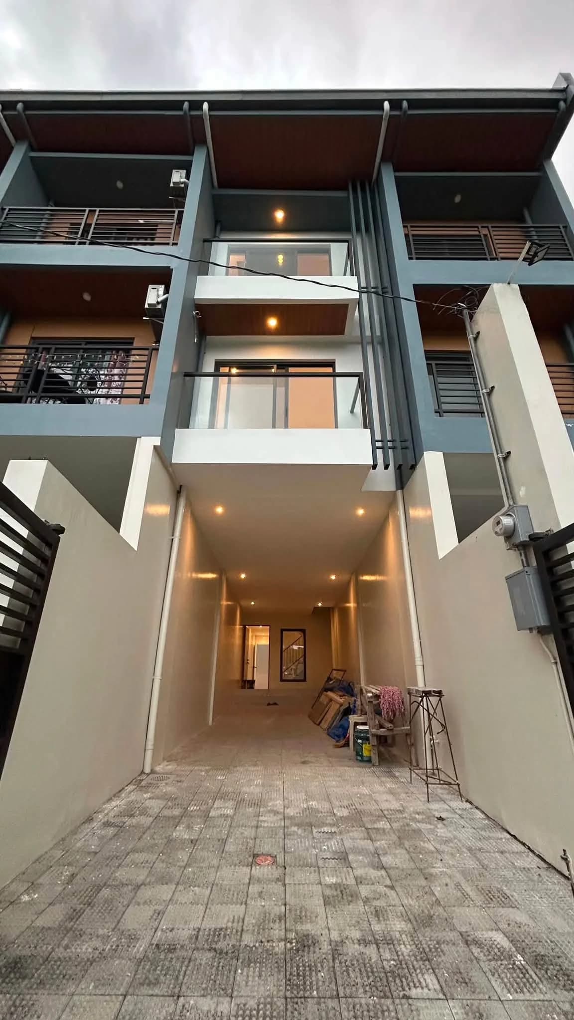 Brand New Modern 3-Storey Townhouse for Sale in Pleasant Village, Muntinlupa City โ Photo 5