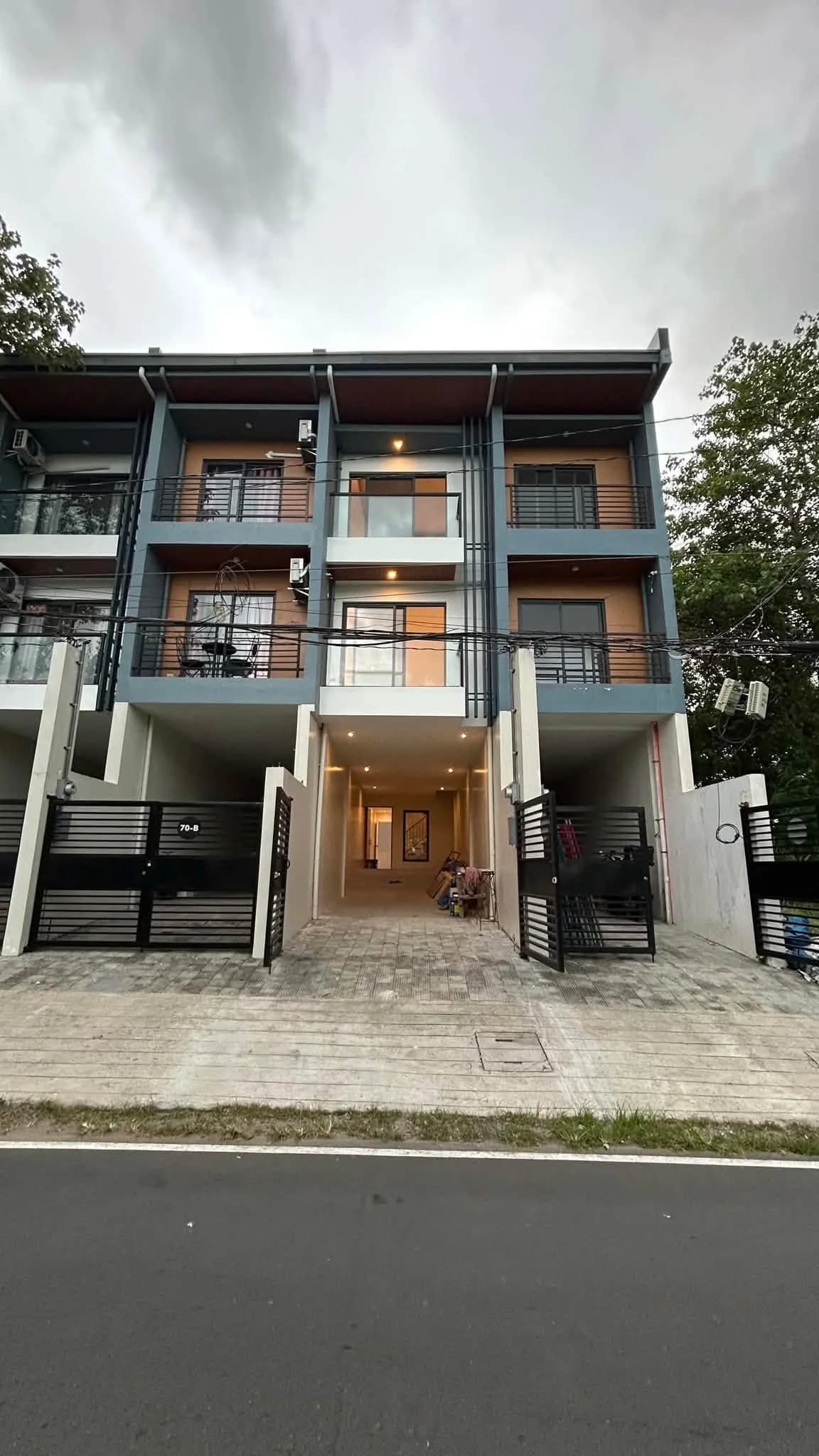 Brand New Modern 3-Storey Townhouse for Sale in Pleasant Village, Muntinlupa City โ Photo 4