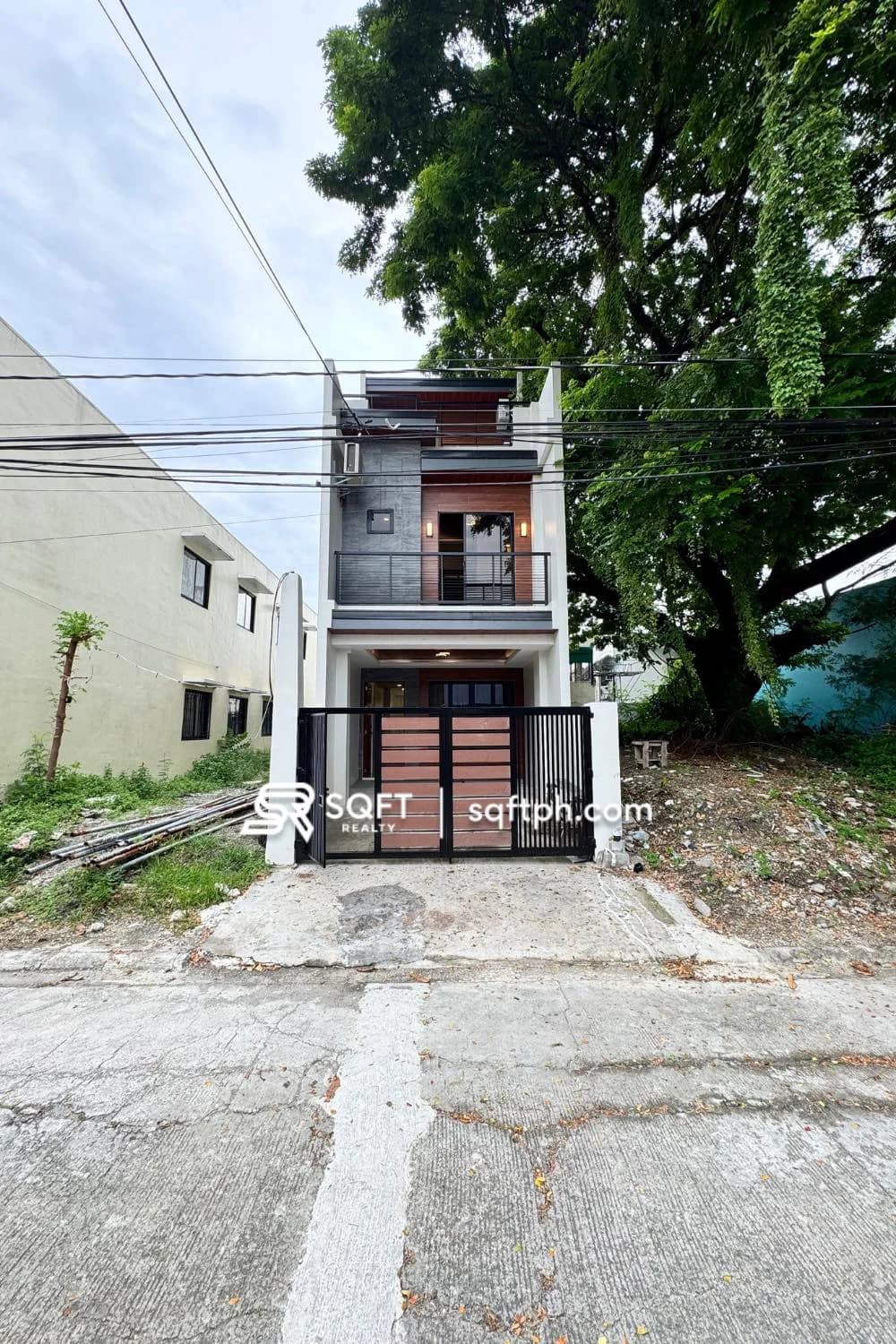 Brand New Sophisticated House and Lot For Sale in Pilar Village Las Piñas City