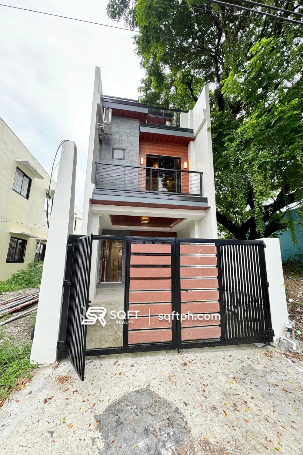 Brand New Sophisticated House and Lot For Sale in Pilar Village Las Piñas City