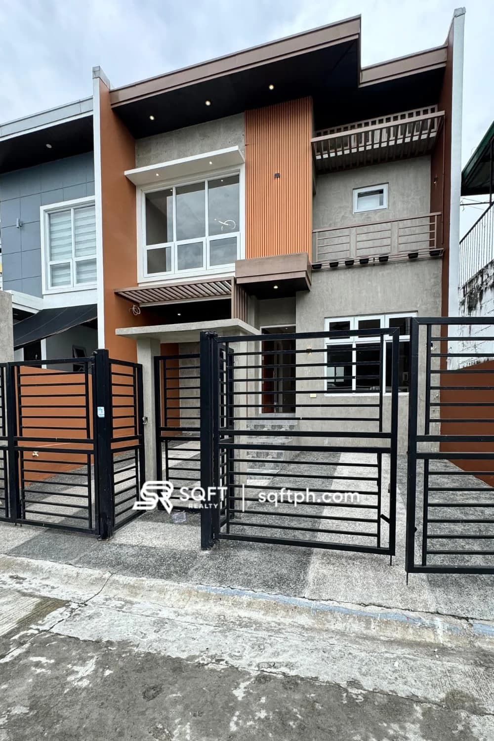 Modern 4BR House and Lot For Sale in BF Resort Village Las Piñas